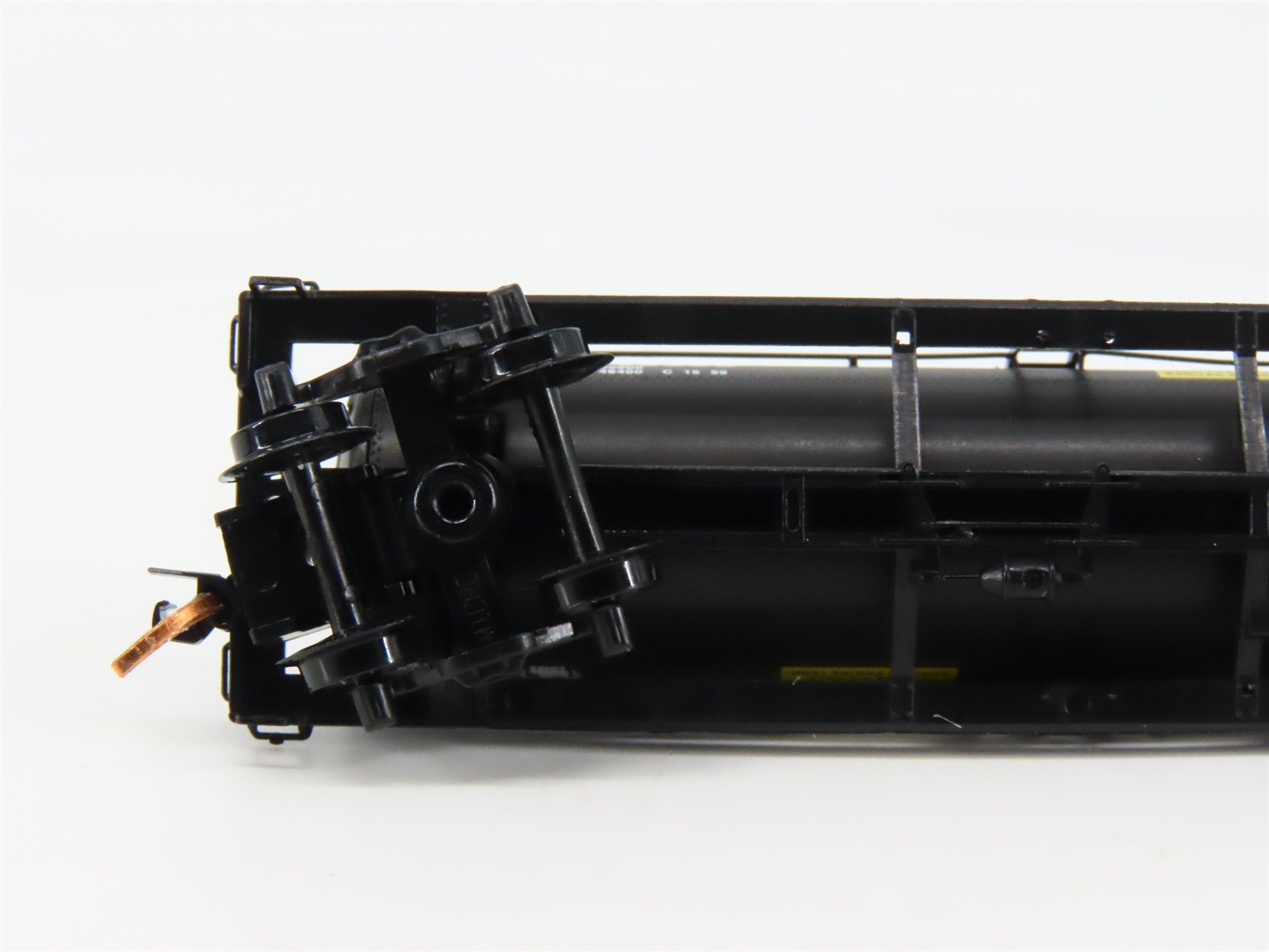 N Scale Micro-Trains 06500290 Central of New Jersey 39' Single Dome Tank Car RTR