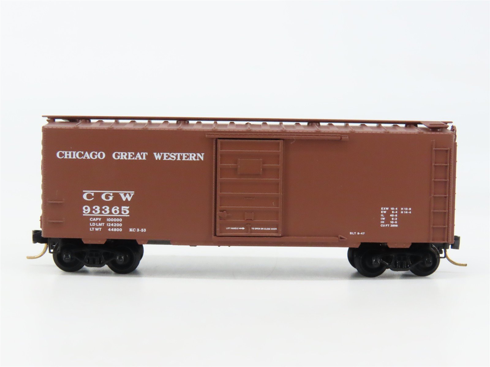 N Scale Micro-Trains 20466 CGW Chicago Great Western 40' Box Car 93365 RTR