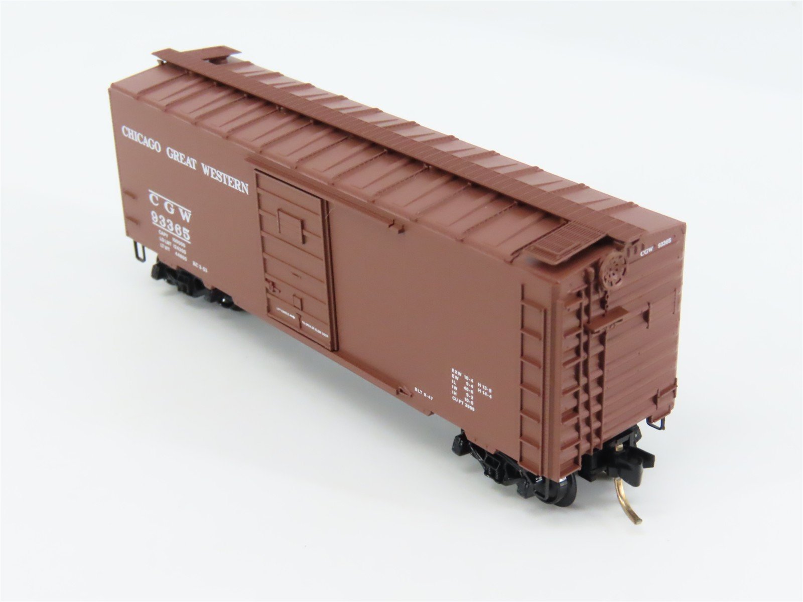 N Scale Micro-Trains 20466 CGW Chicago Great Western 40' Box Car 93365 RTR