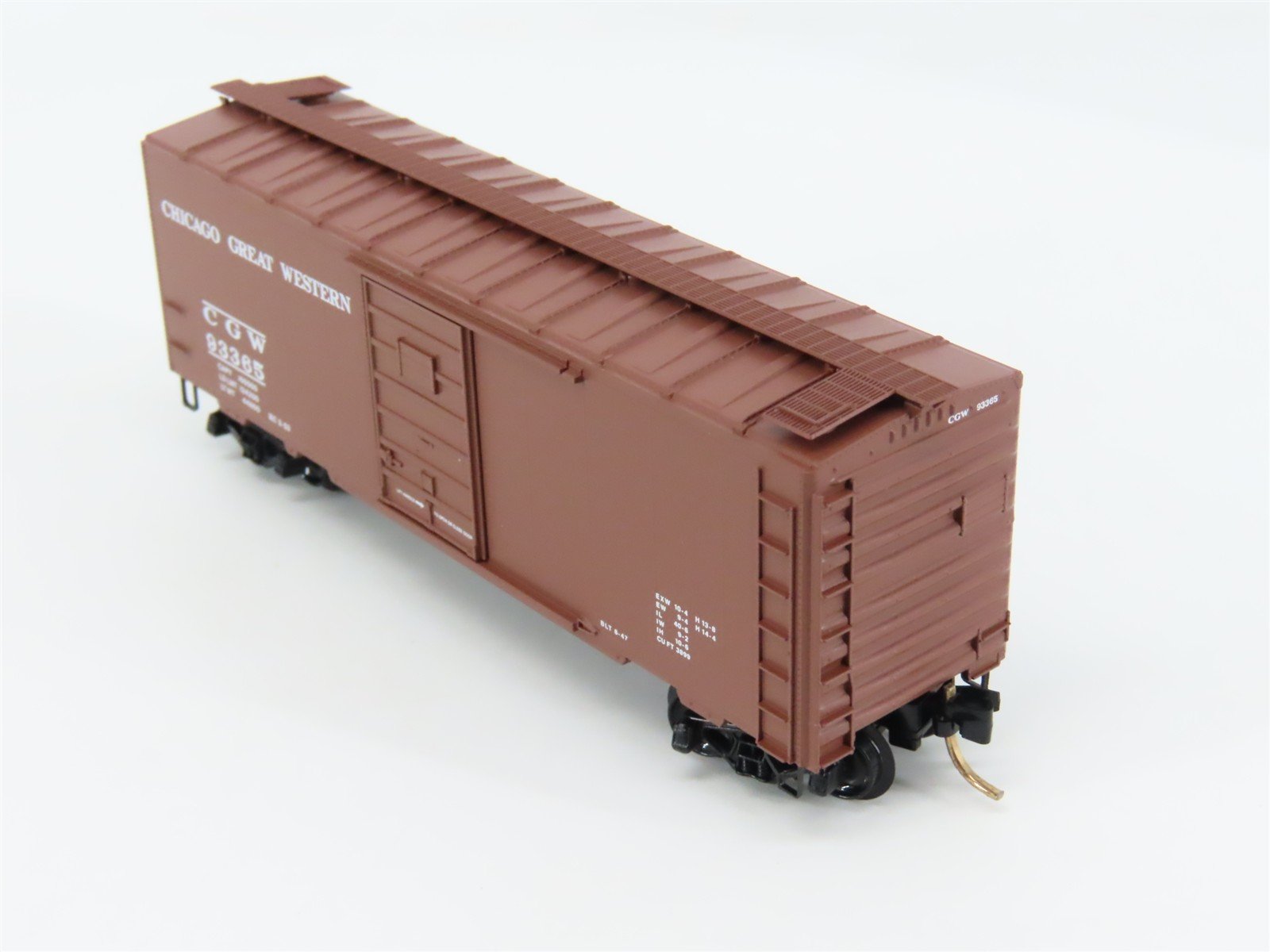 N Scale Micro-Trains 20466 CGW Chicago Great Western 40' Box Car 93365 RTR