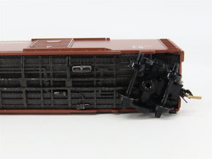 N Scale Micro-Trains 20466 CGW Chicago Great Western 40' Box Car 93365 RTR