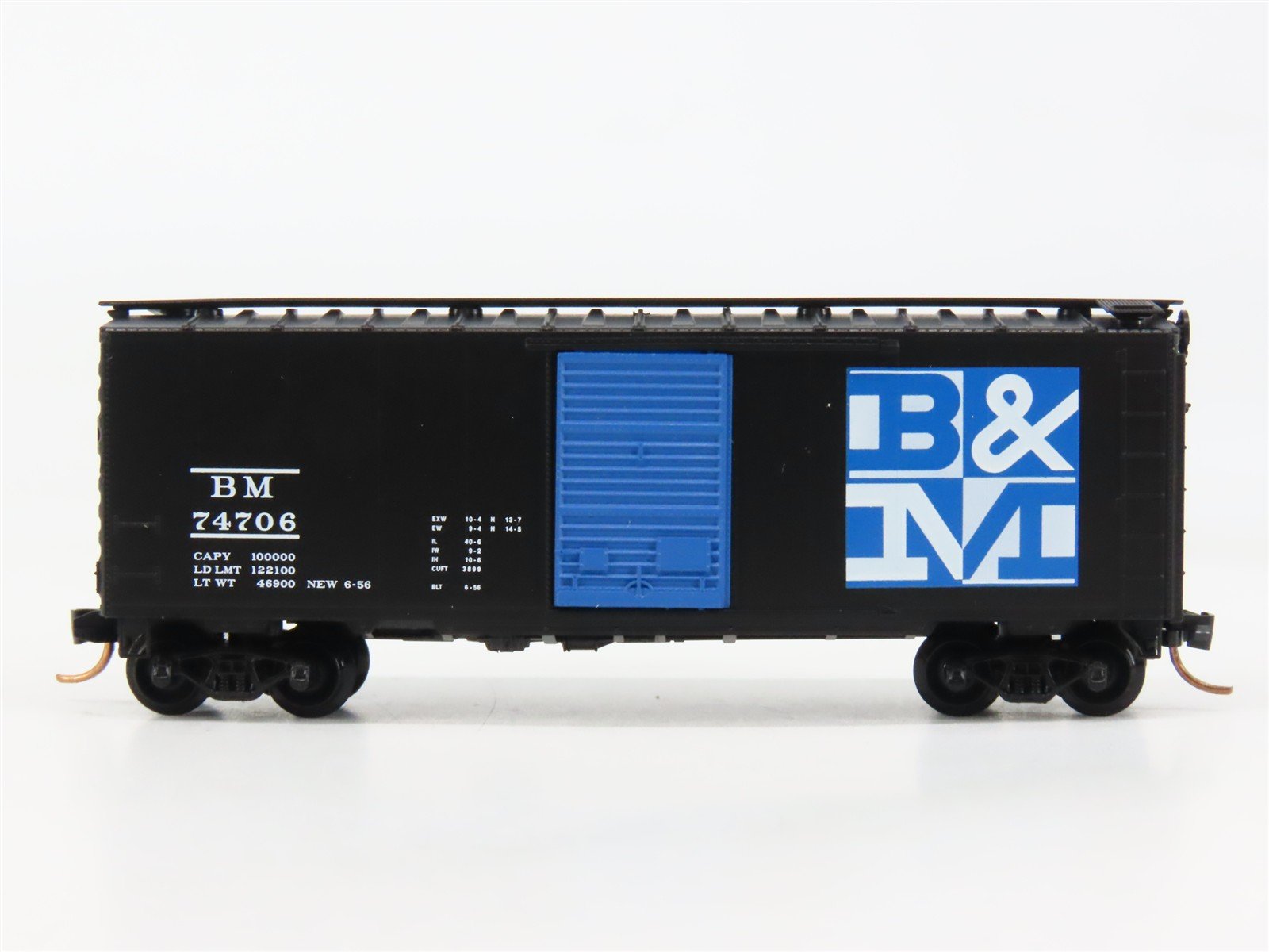 N Scale Micro-Trains 20400 BM Boston & Maine 40' Box Car 74706 RTR