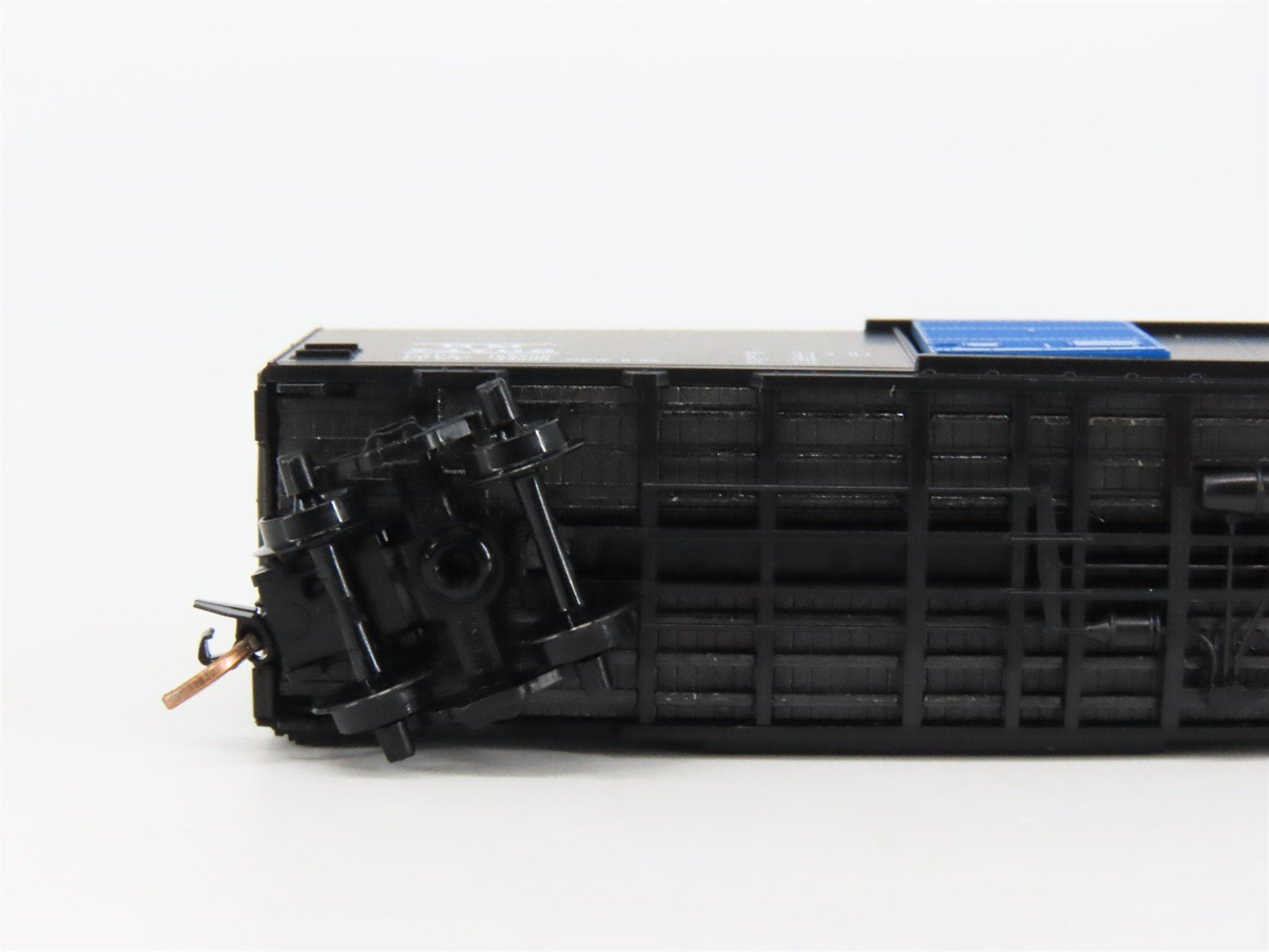 N Scale Micro-Trains 20400 BM Boston & Maine 40' Box Car 74706 RTR