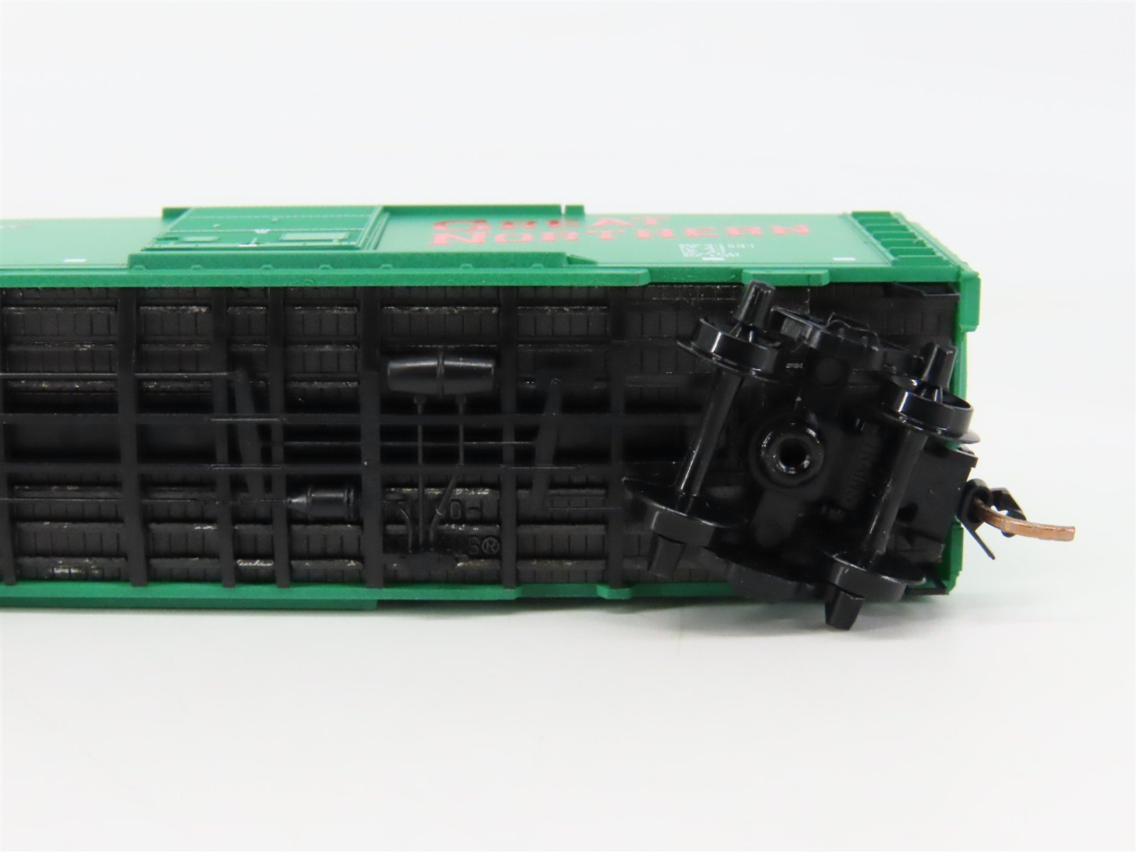 N Scale Micro-Trains 20420 GN Great Northern 40' Box Car 27163 RTR