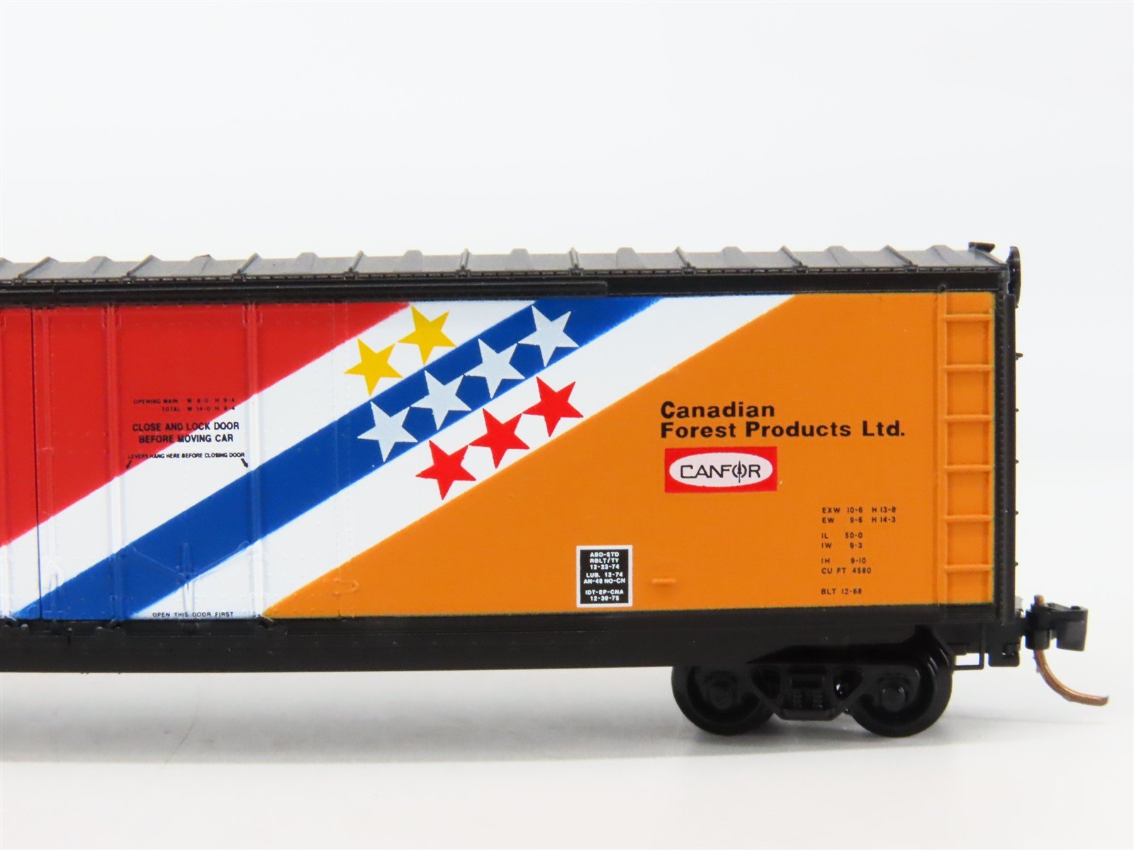 N Scale Micro-Trains 75050 USLX Canadian Forest Products Ltd. 50' Box Car RTR