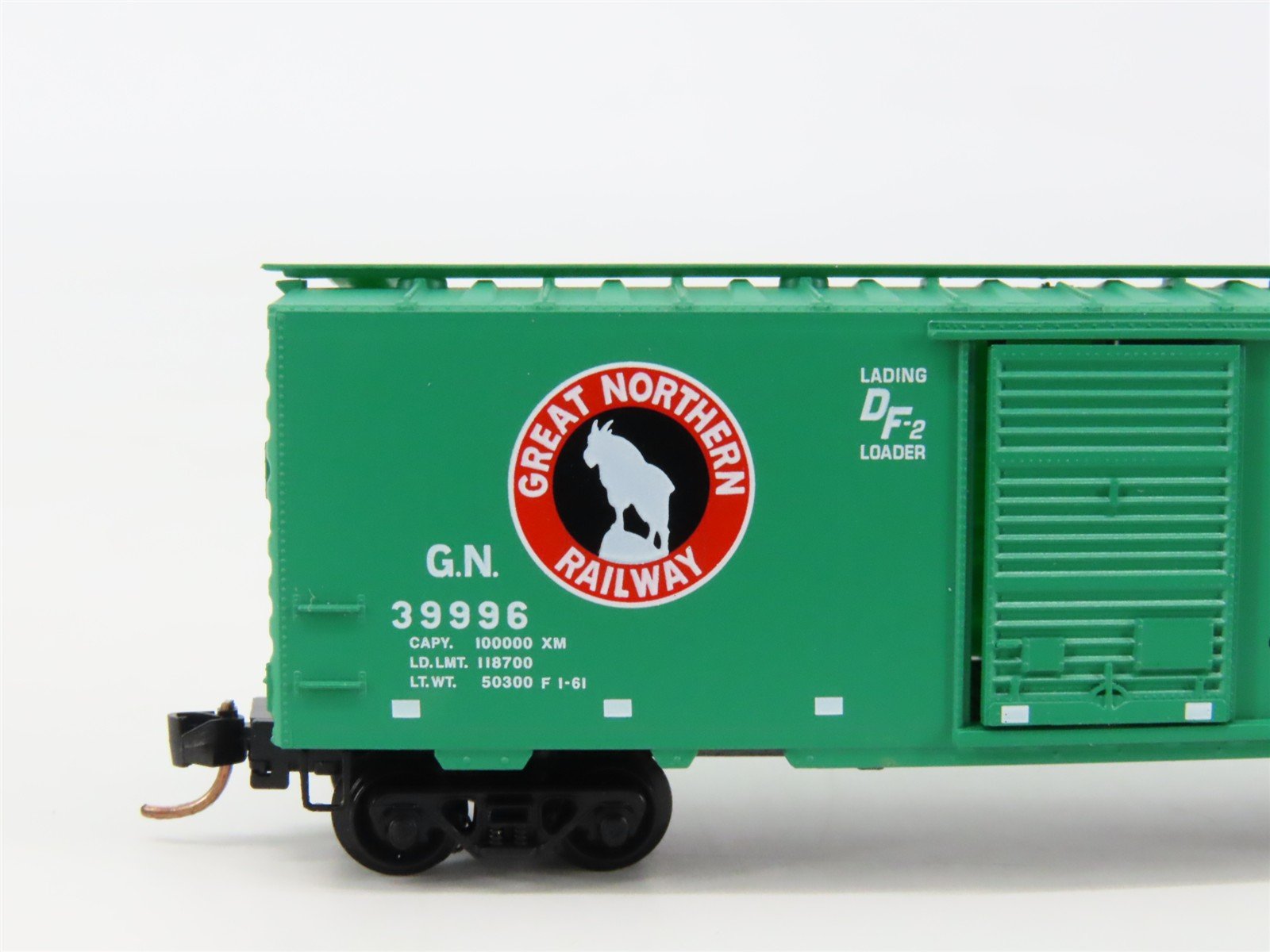 N Scale Micro-Trains 20680 GN Great Northern 40' Box Car 39996 RTR