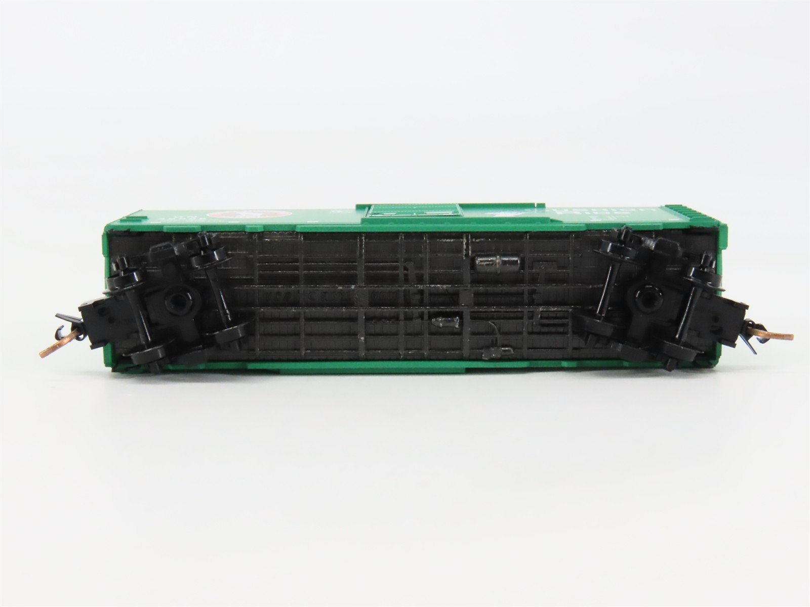 N Scale Micro-Trains 20680 GN Great Northern 40' Box Car 39996 RTR