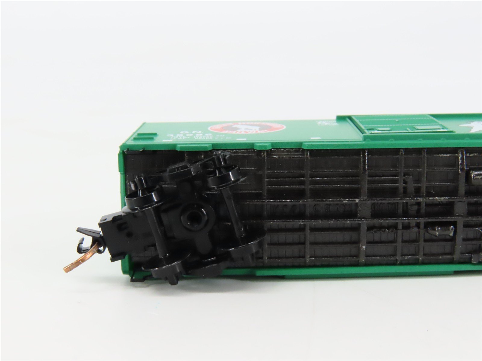 N Scale Micro-Trains 20680 GN Great Northern 40' Box Car 39996 RTR