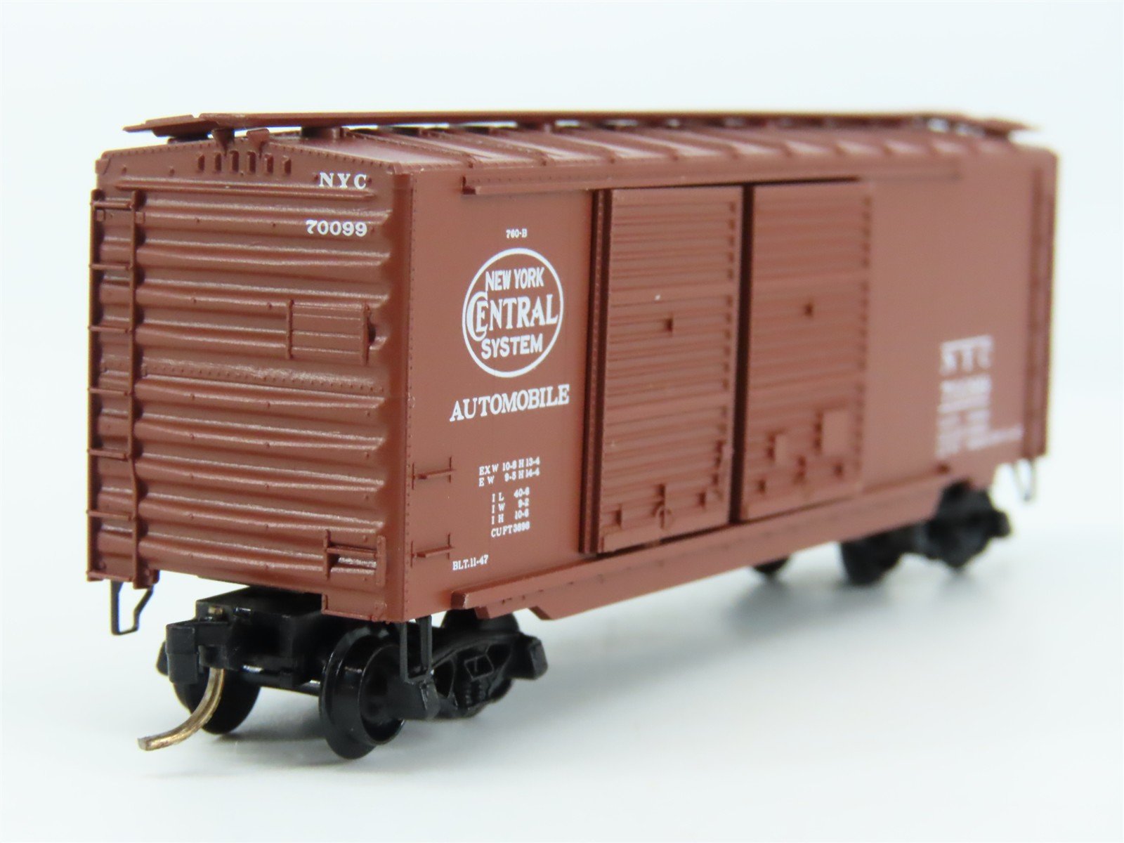N Scale Micro-Trains 23160 NYC New York Central 40' Box Car 70099 RTR