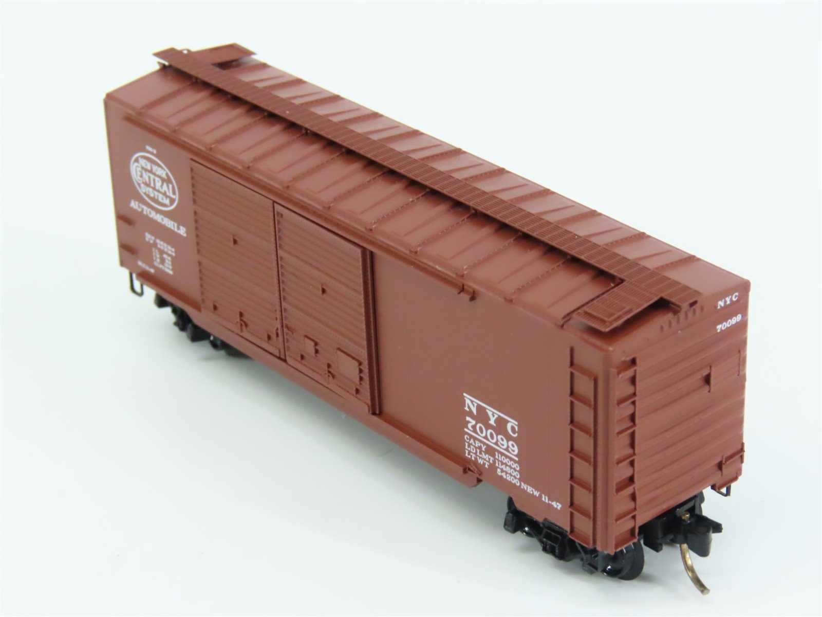 N Scale Micro-Trains 23160 NYC New York Central 40' Box Car 70099 RTR