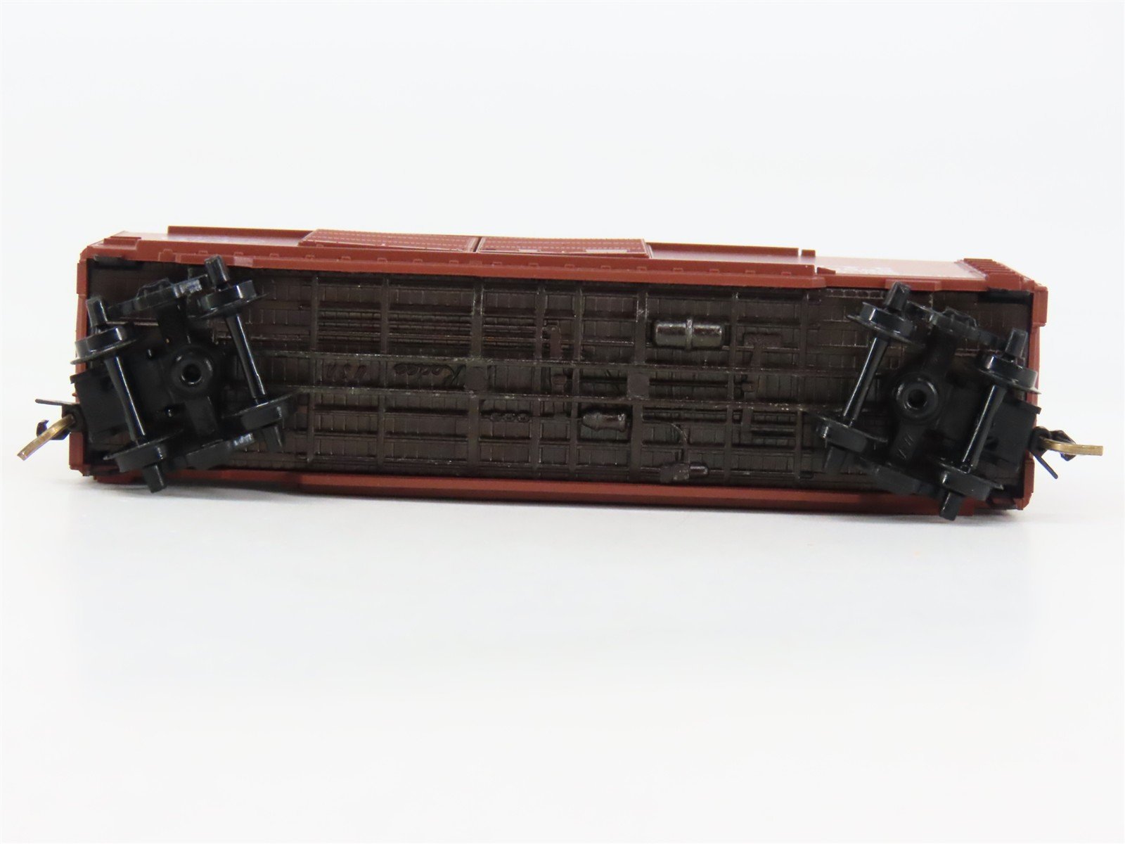 N Scale Micro-Trains 23160 NYC New York Central 40' Box Car 70099 RTR