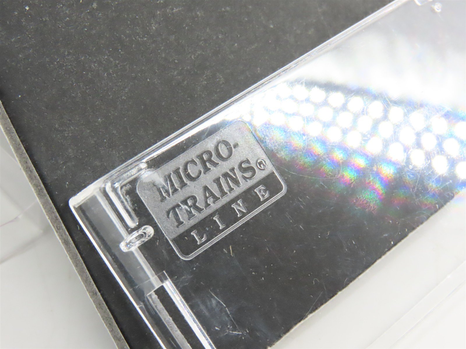 N Scale Micro-Trains 06500790 CTTX Navy Gas & Supply 39' Tank Car 8506 RTR