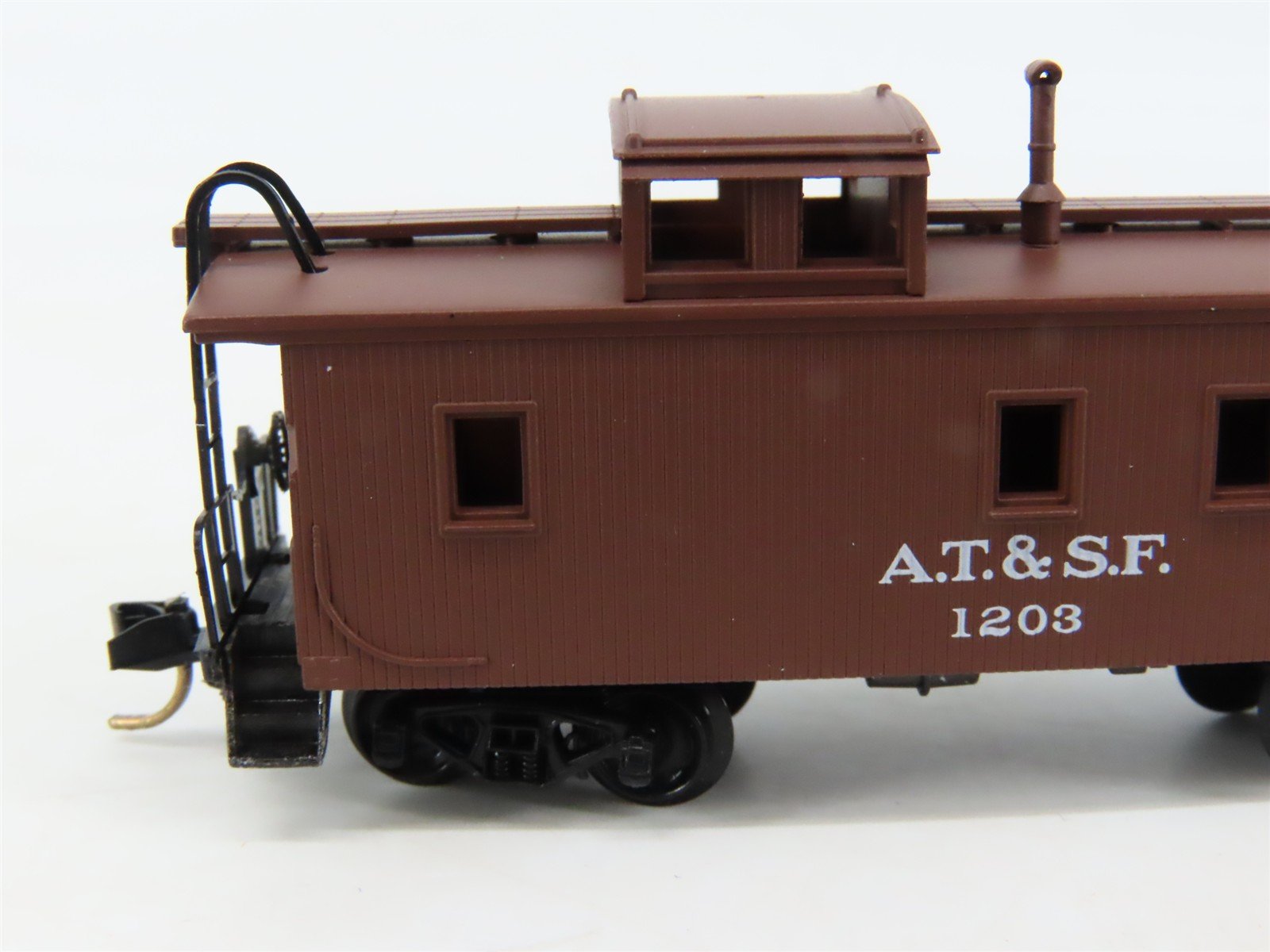 N Scale Micro-Trains 51100 ATSF Santa Fe 34' Wood-Sheathed Caboose 1203 RTR