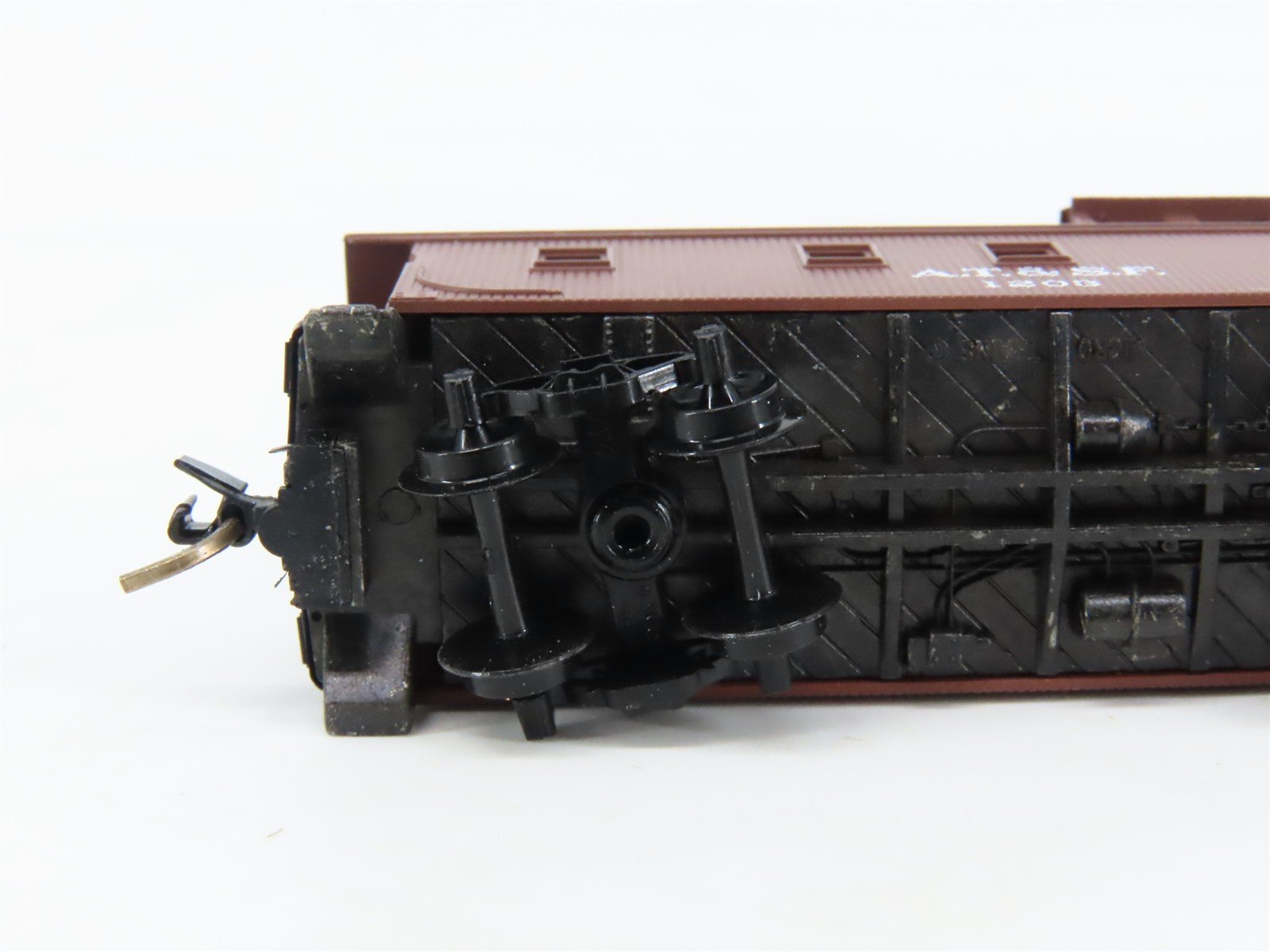 N Scale Micro-Trains 51100 ATSF Santa Fe 34' Wood-Sheathed Caboose 1203 RTR