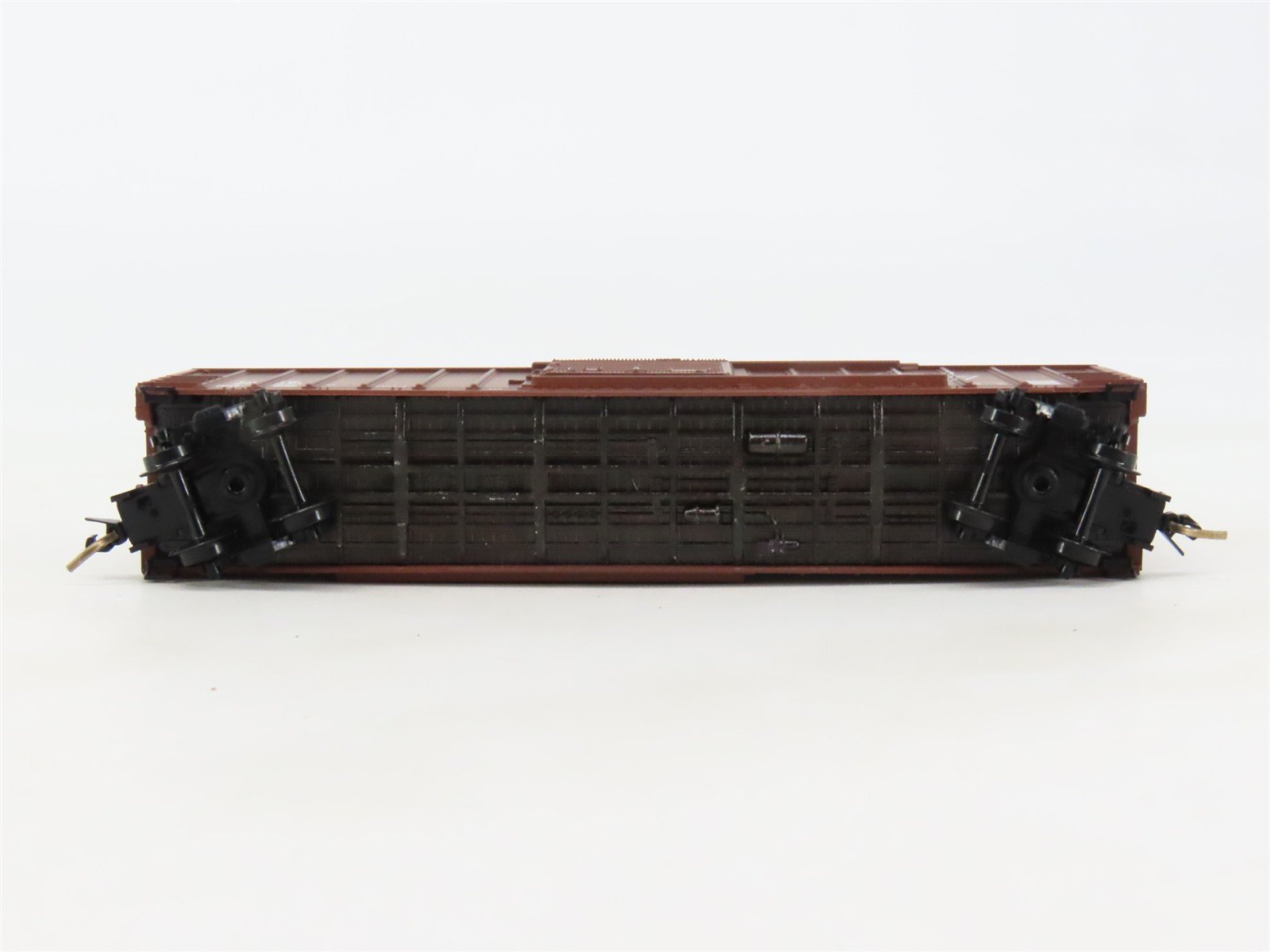 N Scale Micro-Trains 25310 MILW Milwaukee Road 50' Box Car 50851 RTR