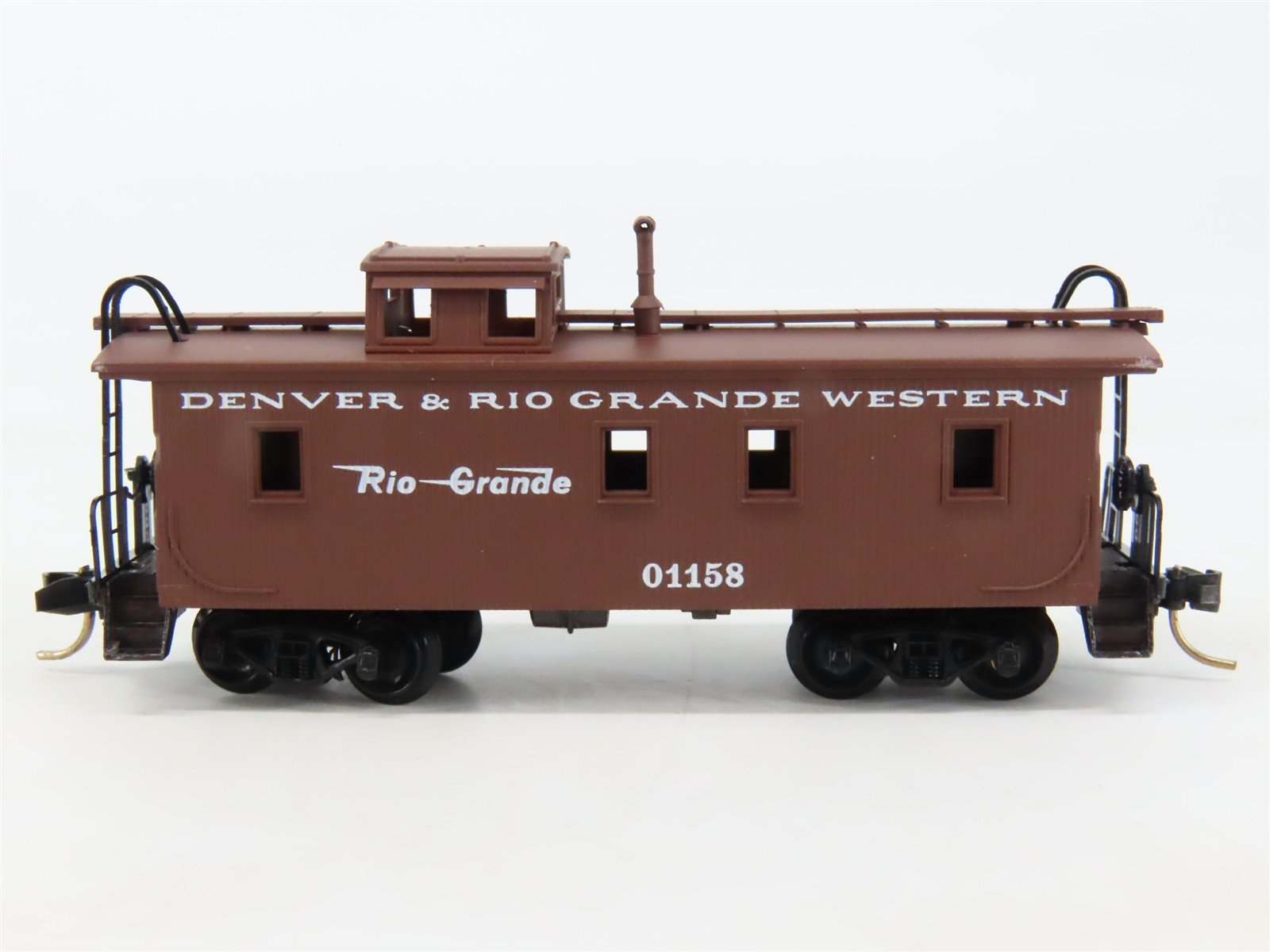 N Scale Micro-Trains 50110 34' Wood Sheathed Caboose Slanted Cupola RTR