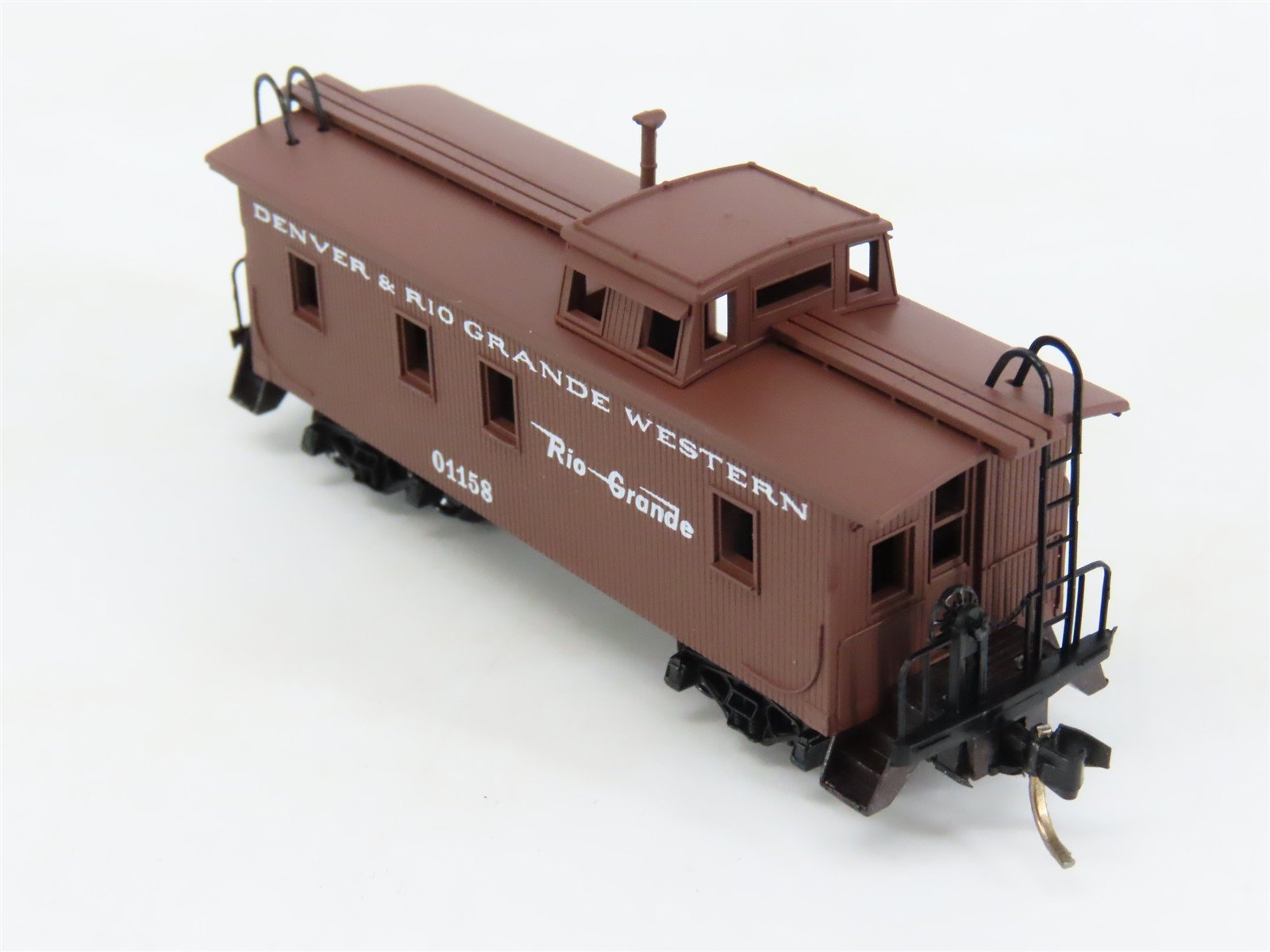 N Scale Micro-Trains 50110 34' Wood Sheathed Caboose Slanted Cupola RTR