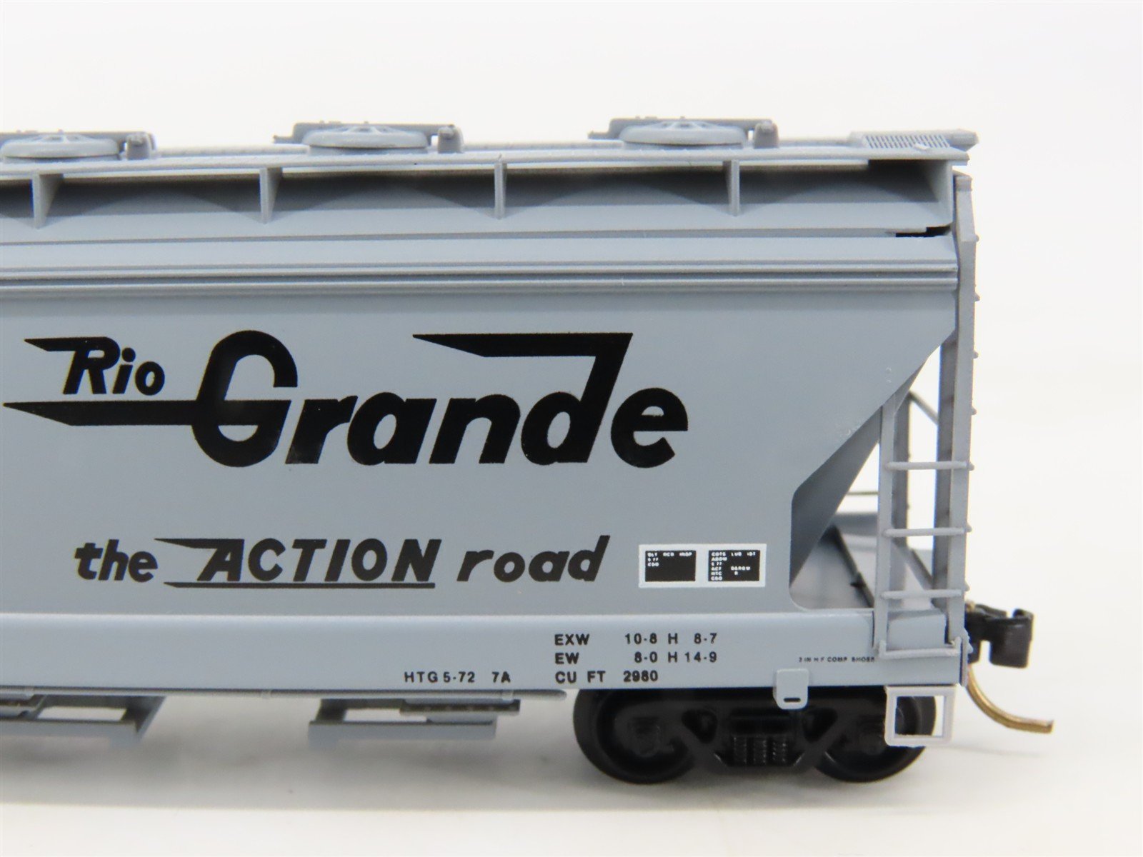N Scale Micro-Trains 92020 D&RGW Rio Grande 2-Bay Covered Hopper 10099 RTR