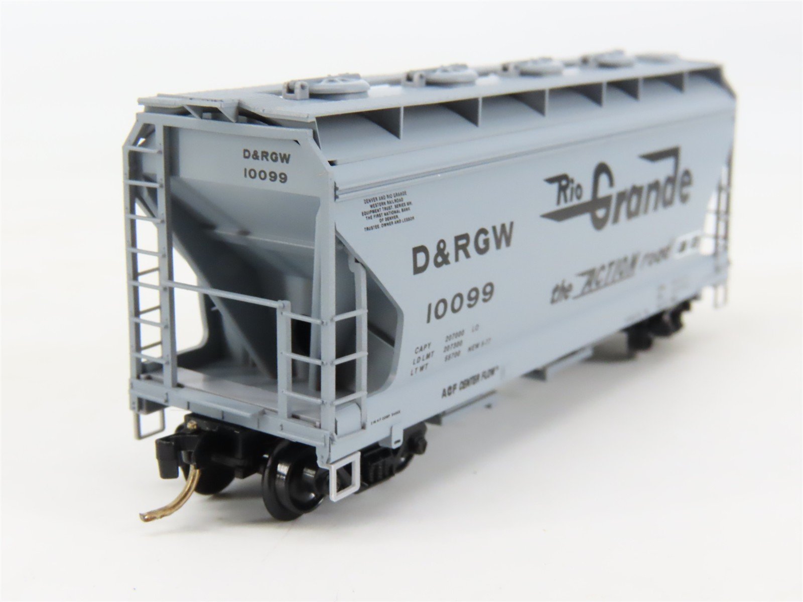 N Scale Micro-Trains 92020 D&RGW Rio Grande 2-Bay Covered Hopper 10099 RTR