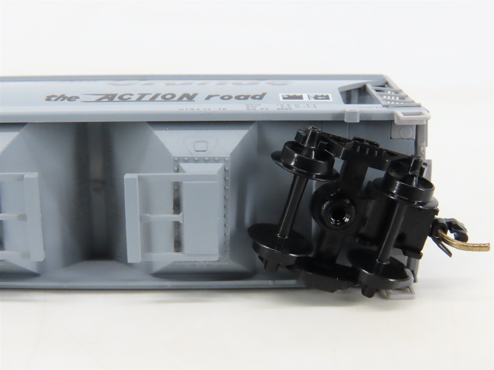 N Scale Micro-Trains 92020 D&RGW Rio Grande 2-Bay Covered Hopper 10099 RTR