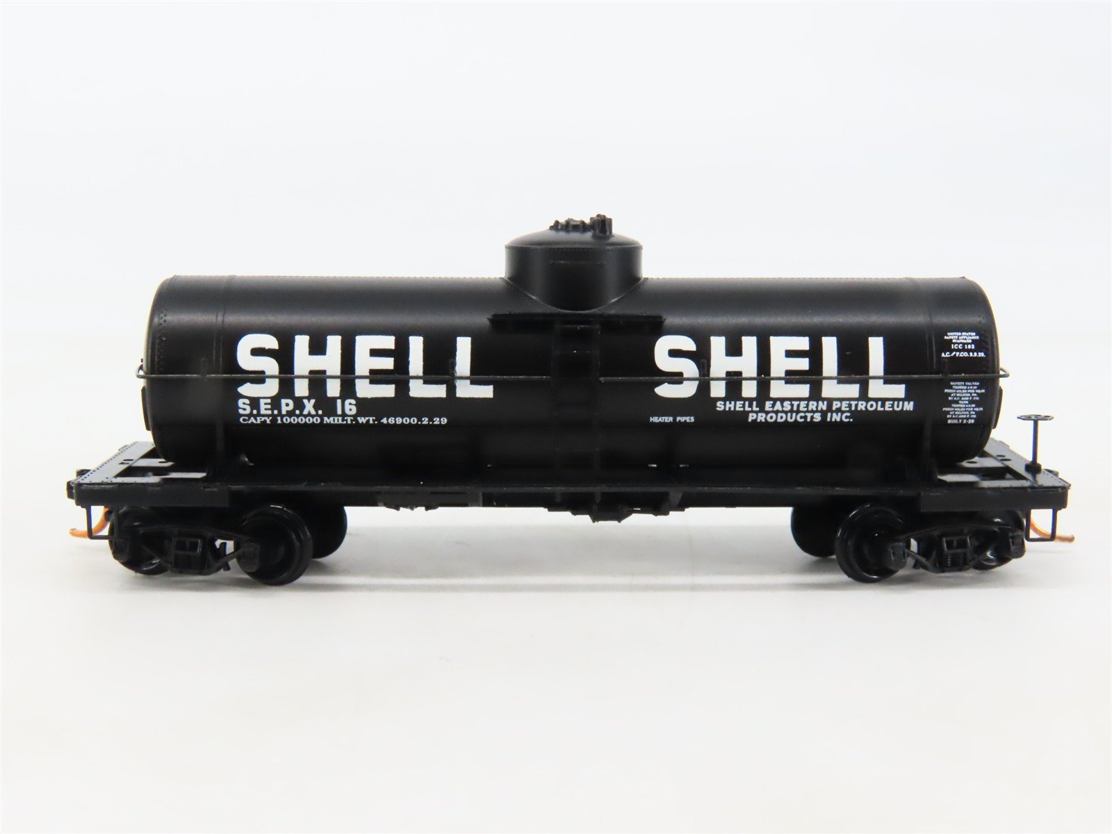 N Scale Micro-Trains 06500830 SEPX Shell Oil Co. 39' Single Dome Tank Car 16 RTR