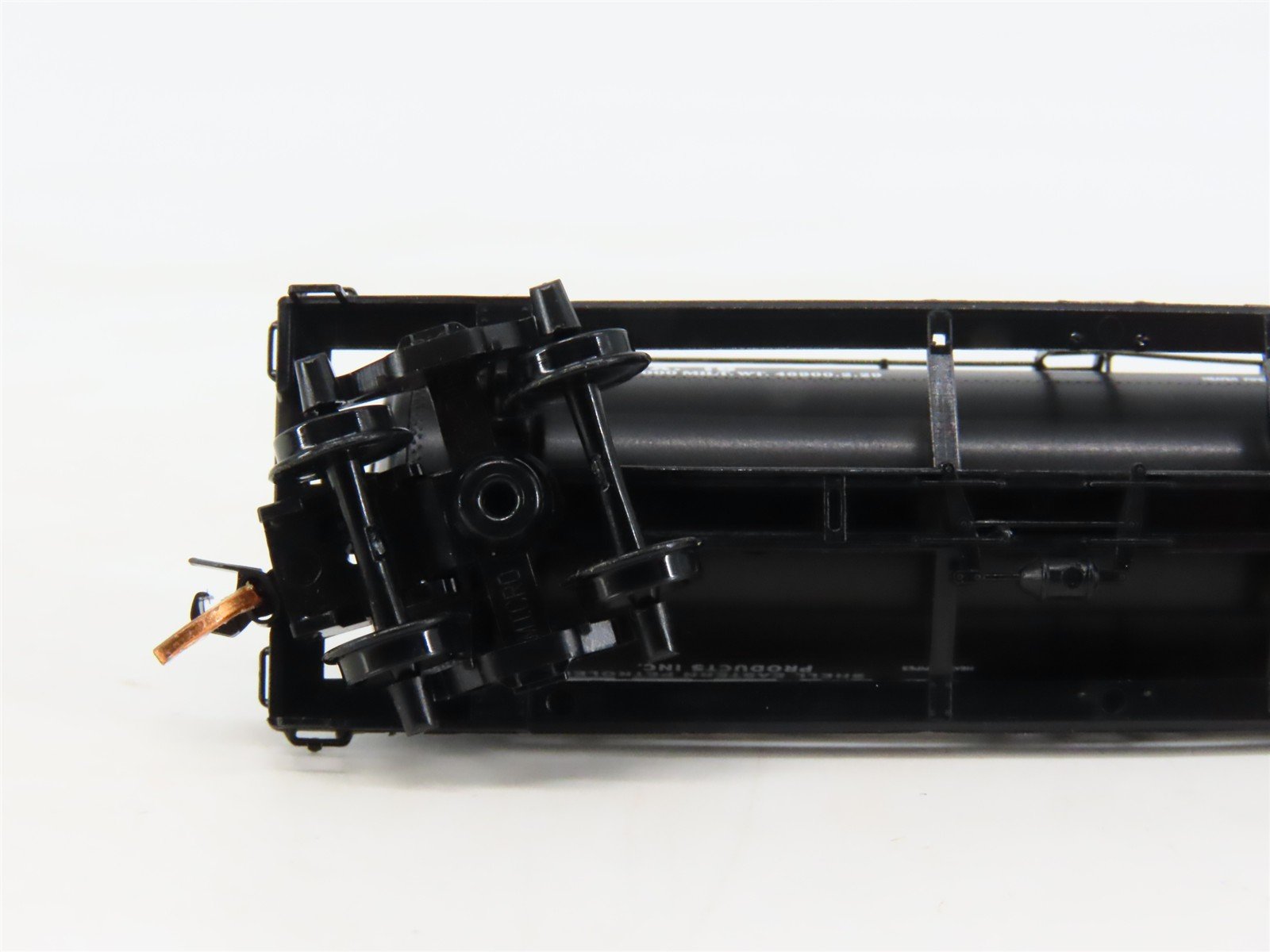 N Scale Micro-Trains 06500830 SEPX Shell Oil Co. 39' Single Dome Tank Car 16 RTR