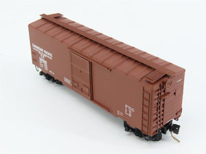 N Scale Micro-Trains 20136 CP Canadian Pacific 40' Box Car 269960 RTR
