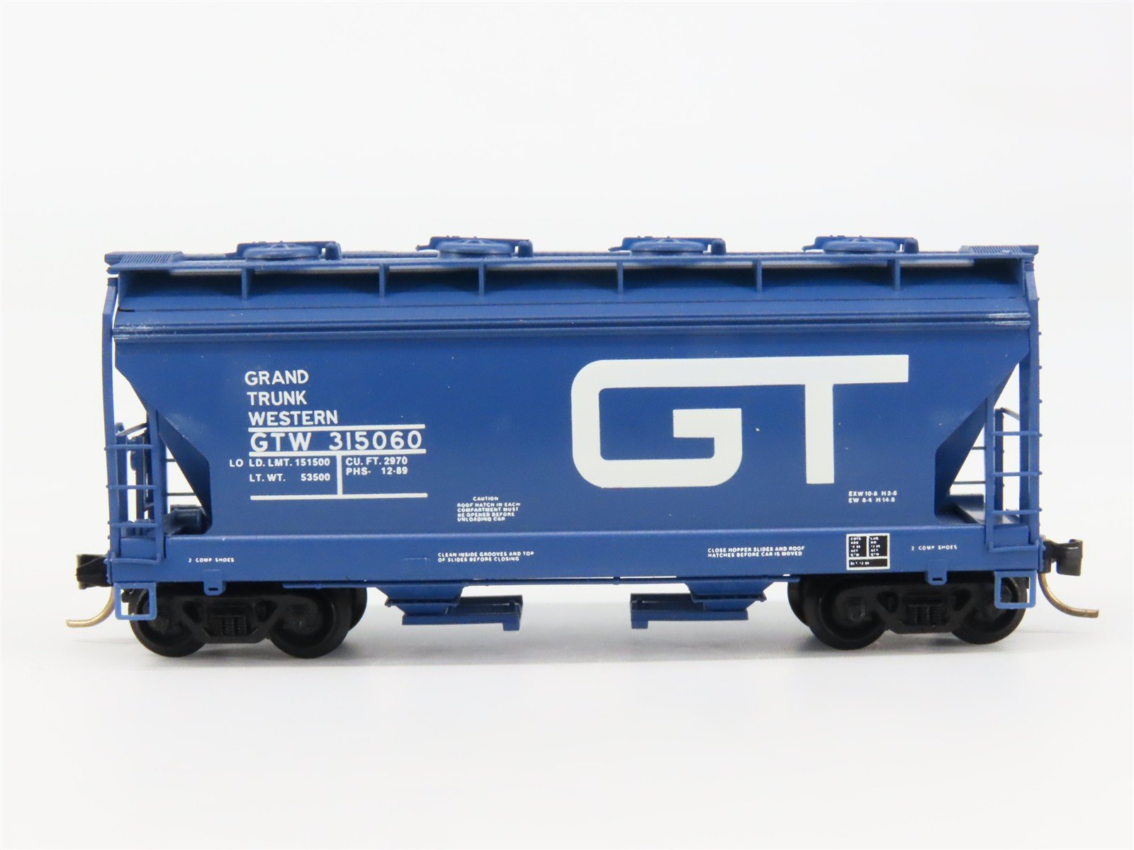 N Scale Micro-Trains 92010 GTW Grand Trunk Western 2-Bay Covered Hopper RTR