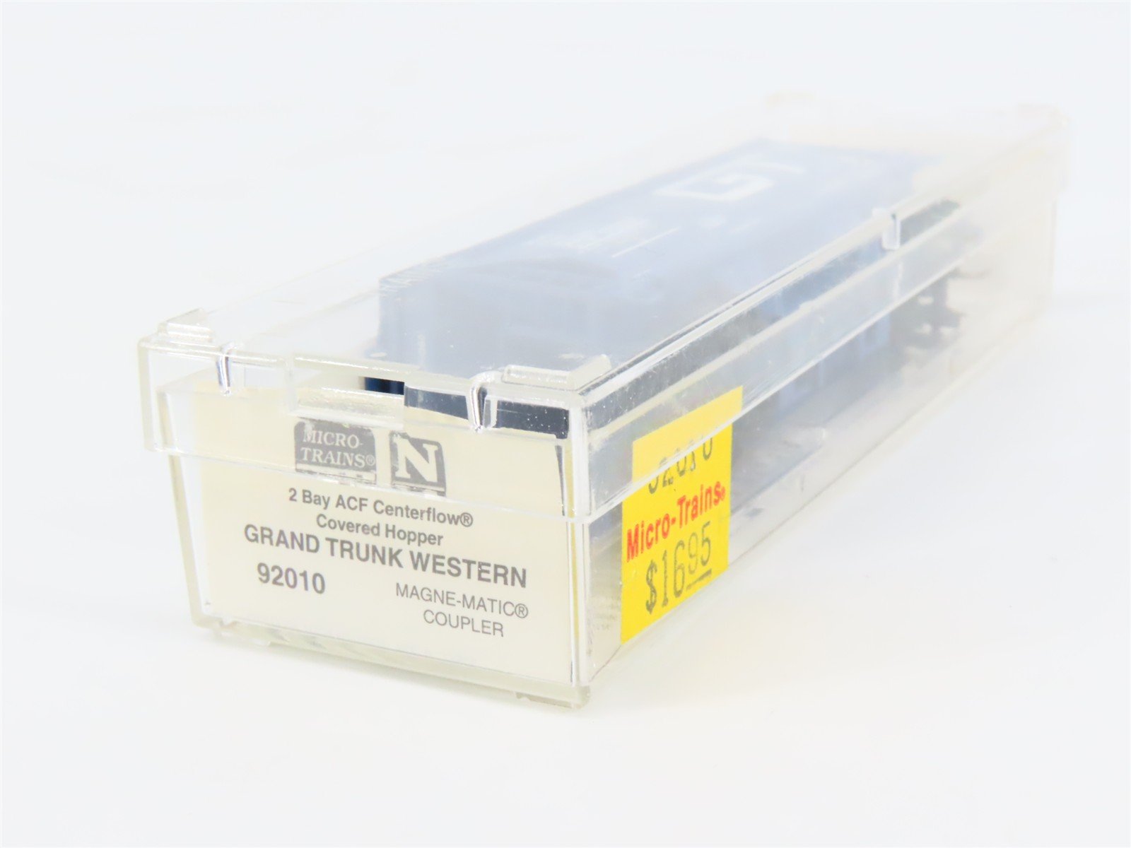 N Scale Micro-Trains 92010 GTW Grand Trunk Western 2-Bay Covered Hopper RTR
