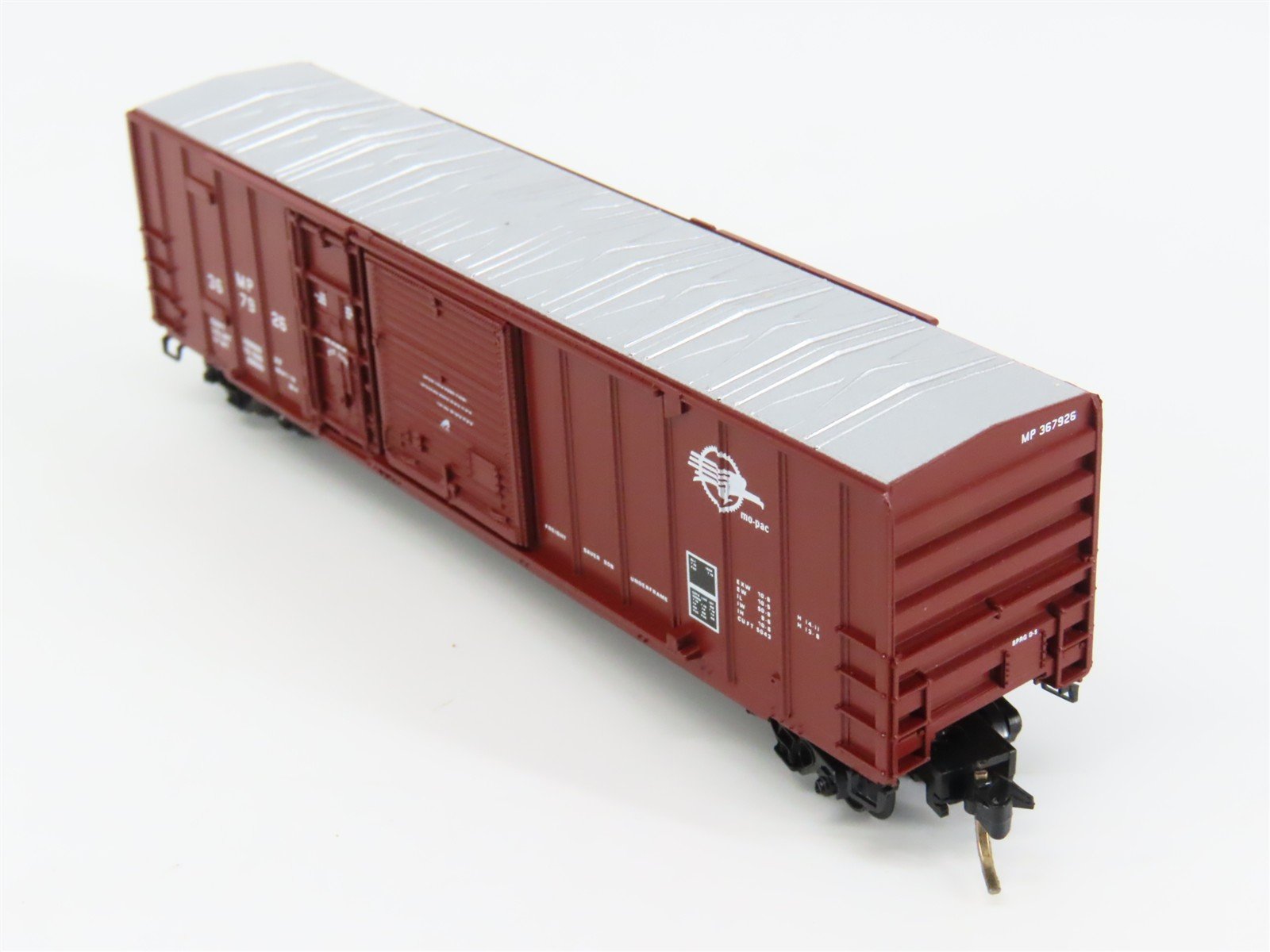 N Scale Micro-Trains 26040 MP Missouri Pacific 50' Box Car 367926 RTR