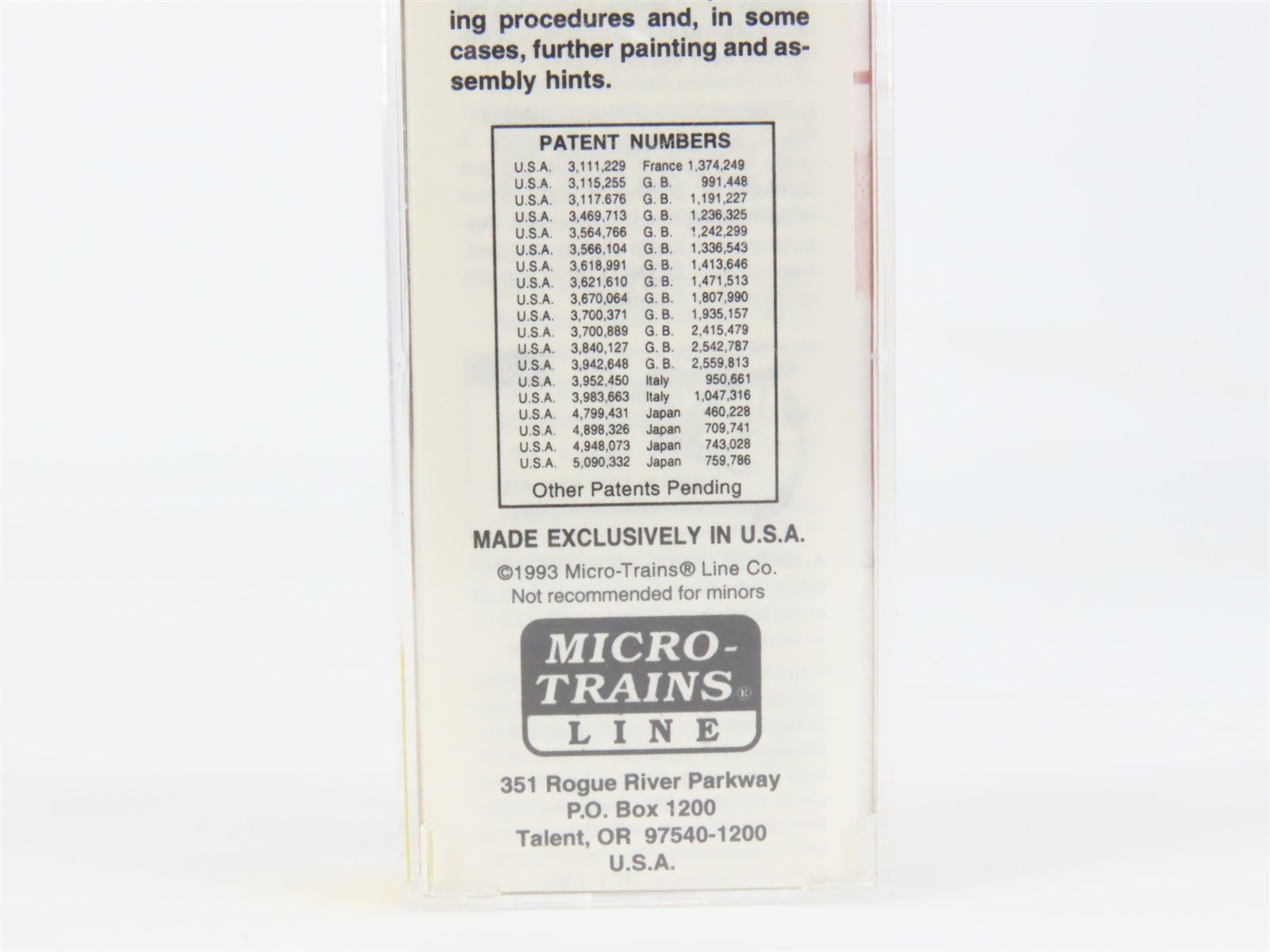 N Scale Micro-Trains 50190 C&O Chesapeake & Ohio 34' Wood Sheathed Caboose RTR