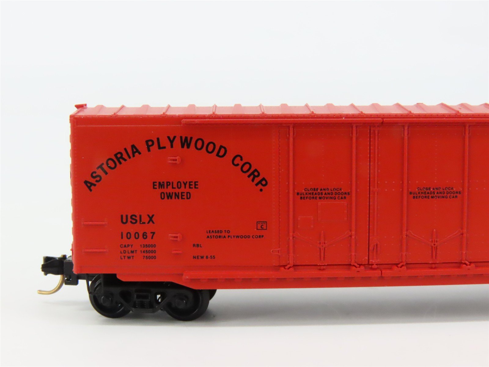 N Scale Micro-Trains 75020 USLX Astoria Plywood Corp. 50' Box Car 10067 RTR