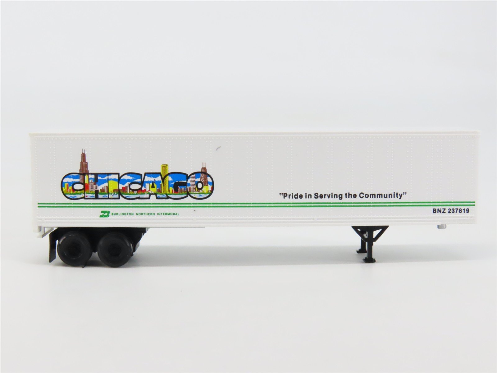 N Scale Micro-Trains 67080 BN Burlington Northern 45' 45' Van Trailer 237819 RTR