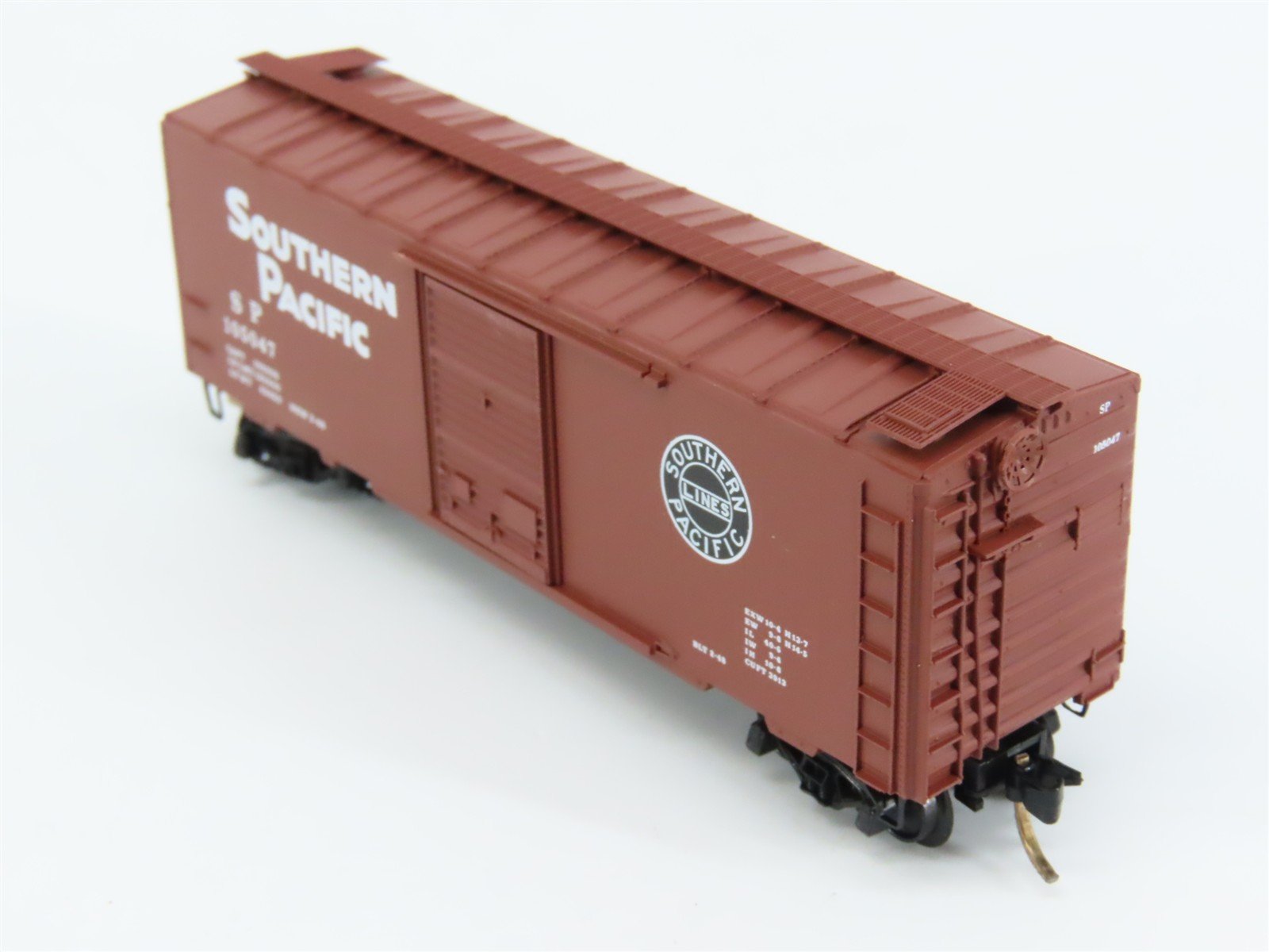N Scale Micro-Trains 20080 SP Southern Pacific 40' Box Car 105047 RTR
