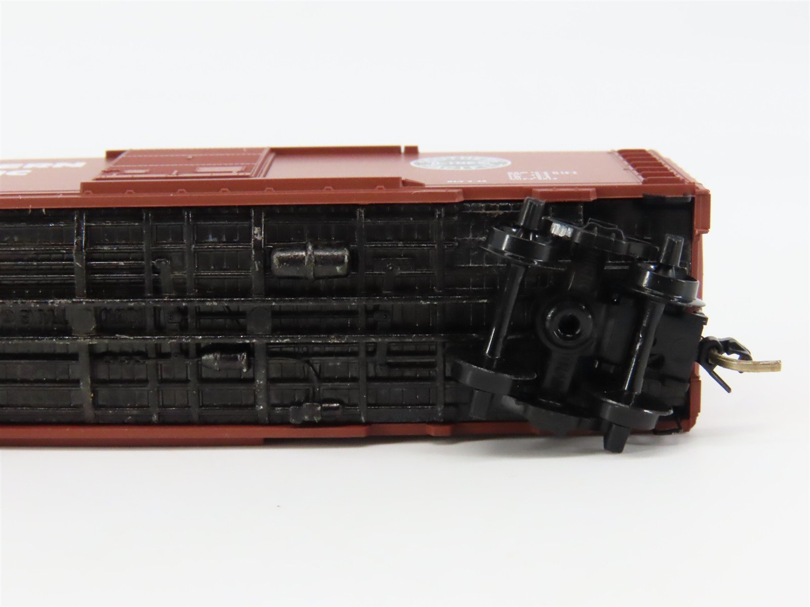 N Scale Micro-Trains 20080 SP Southern Pacific 40' Box Car 105047 RTR