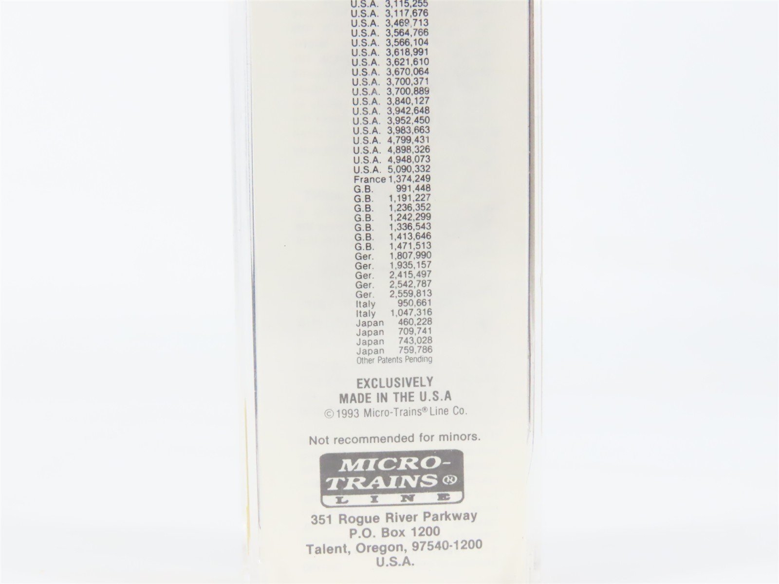 N Scale Micro-Trains 20080 SP Southern Pacific 40' Box Car 105047 RTR