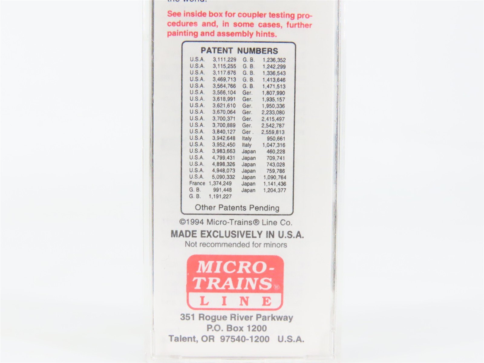 N Scale Micro-Trains 94050 CRLE Golden West Service 3-Bay Covered Hopper RTR