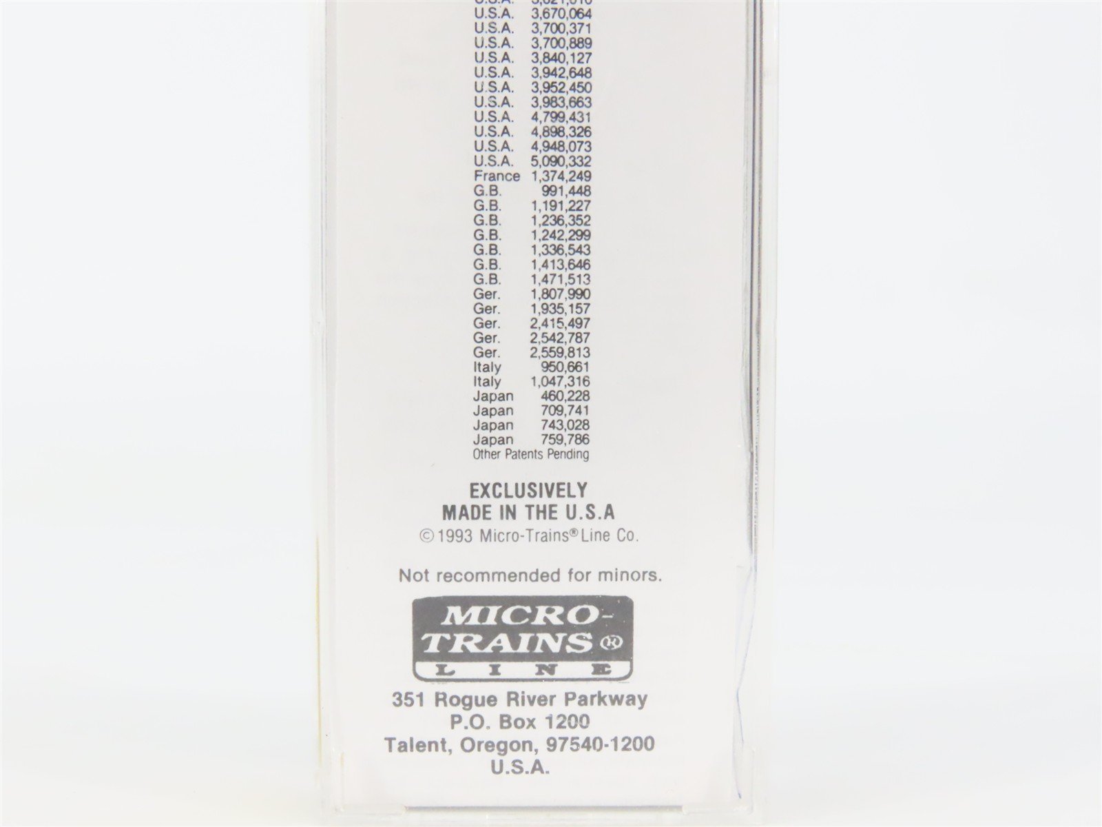 N Scale Micro-Trains 20970 PGE Pacific Great Eastern 40' Box Car 4022 RTR