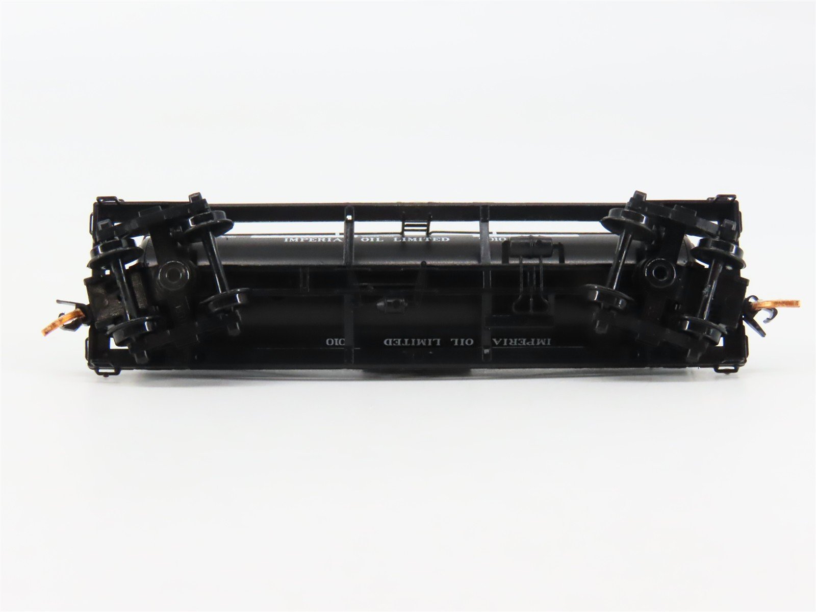 N Scale Micro-Trains 06500770 Imperial Oil Limited 39' Single Dome Tank Car RTR