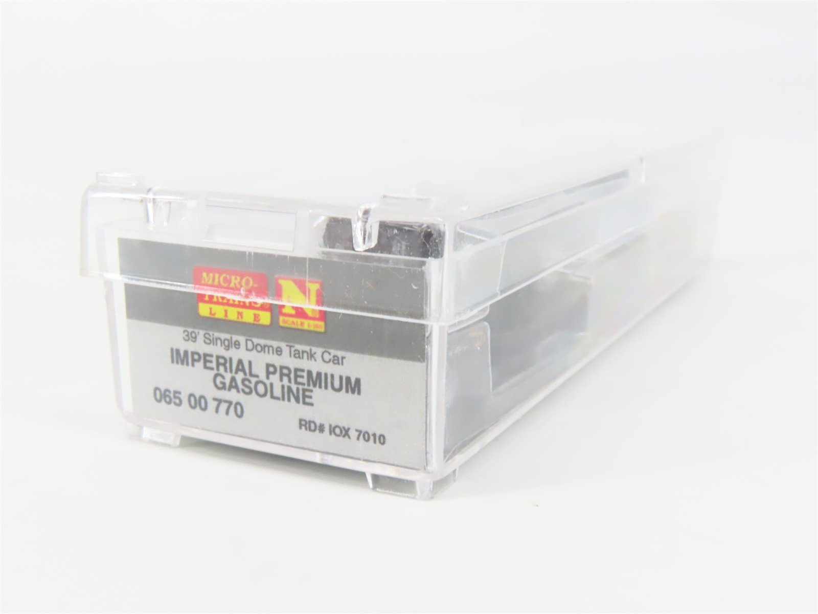 N Scale Micro-Trains 06500770 Imperial Oil Limited 39' Single Dome Tank Car RTR