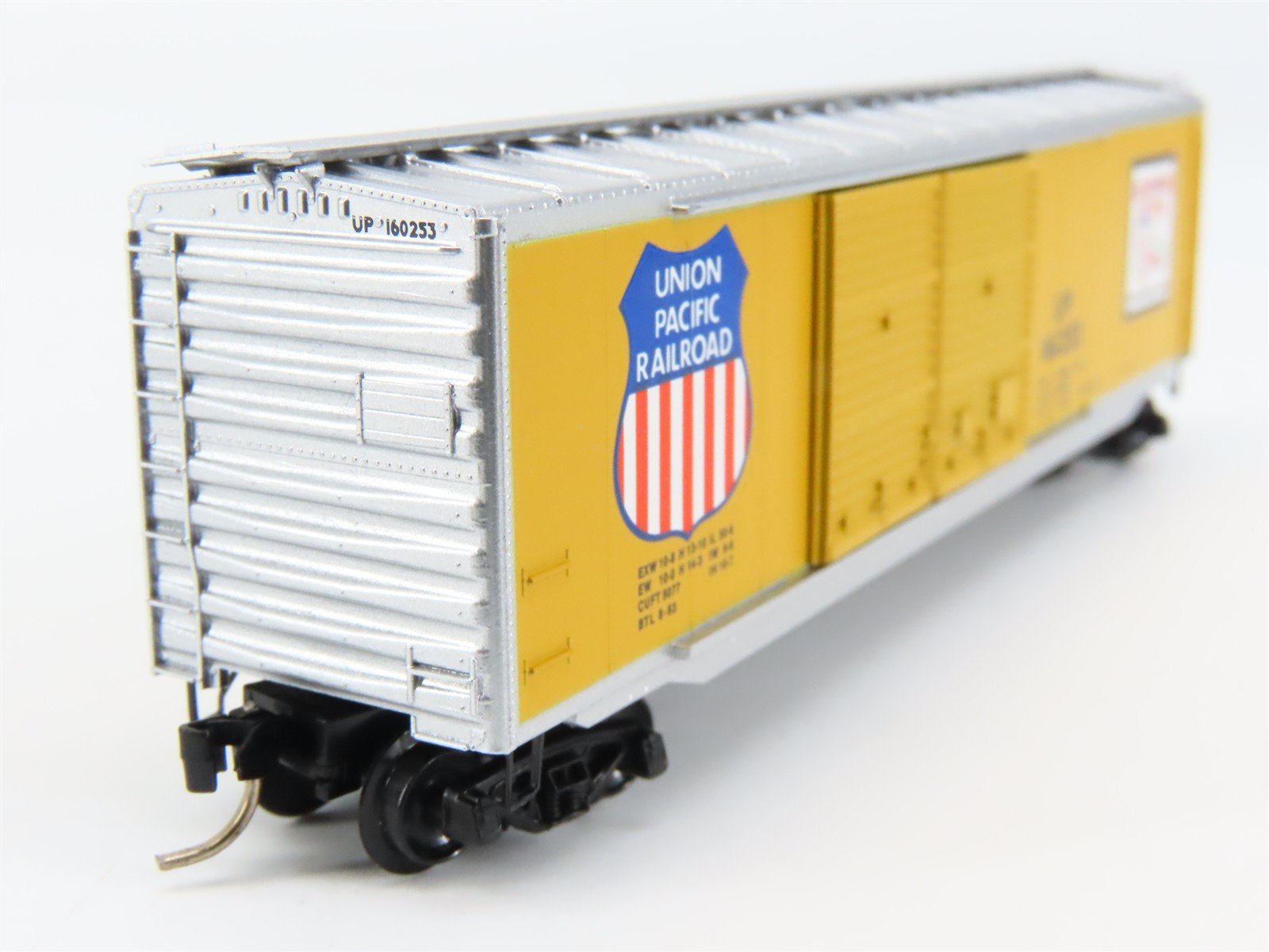 N Scale Micro-Trains 34090 UP Union Pacific 50' Double Door Box Car 160253 RTR