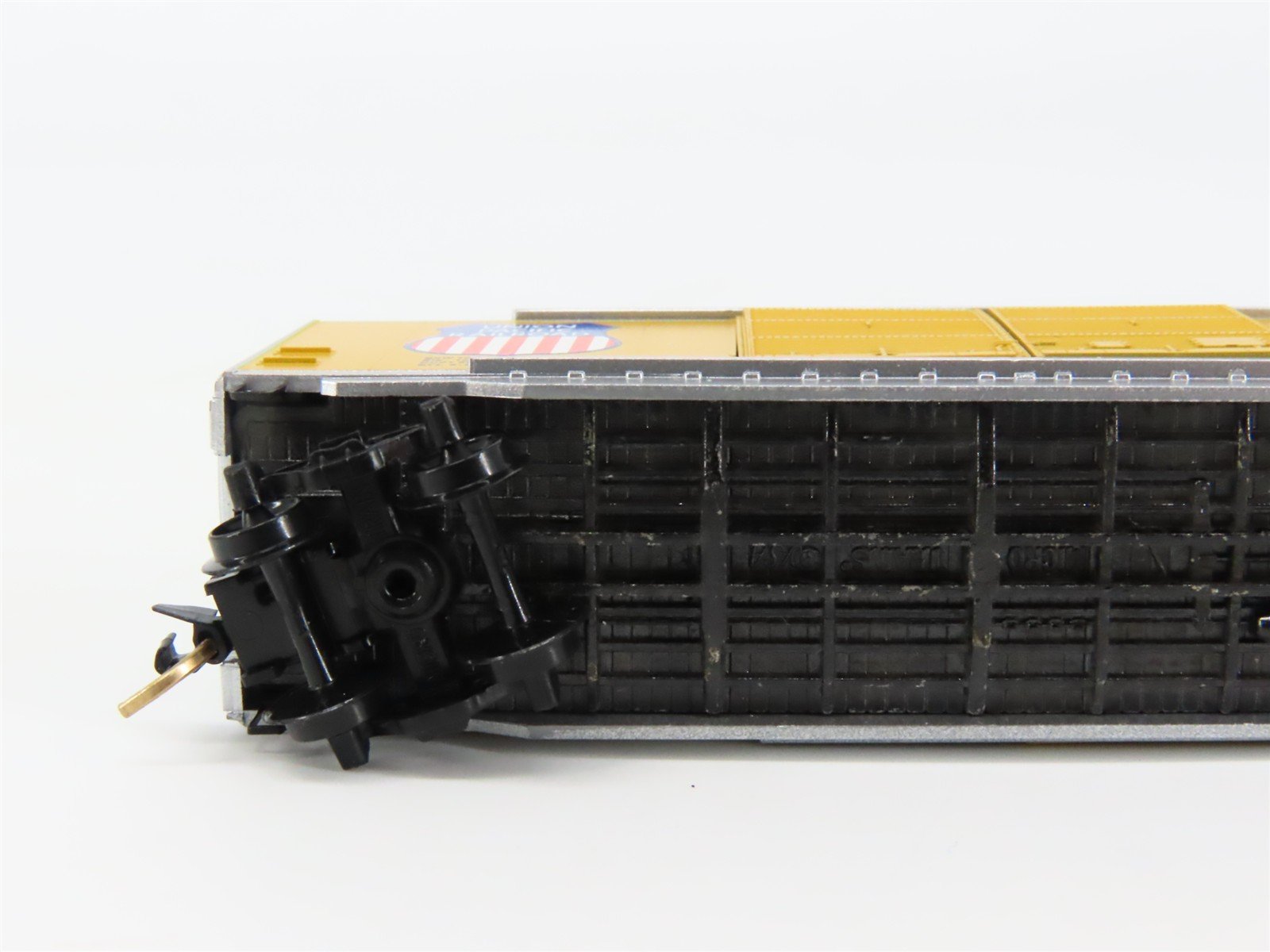 N Scale Micro-Trains 34090 UP Union Pacific 50' Double Door Box Car 160253 RTR