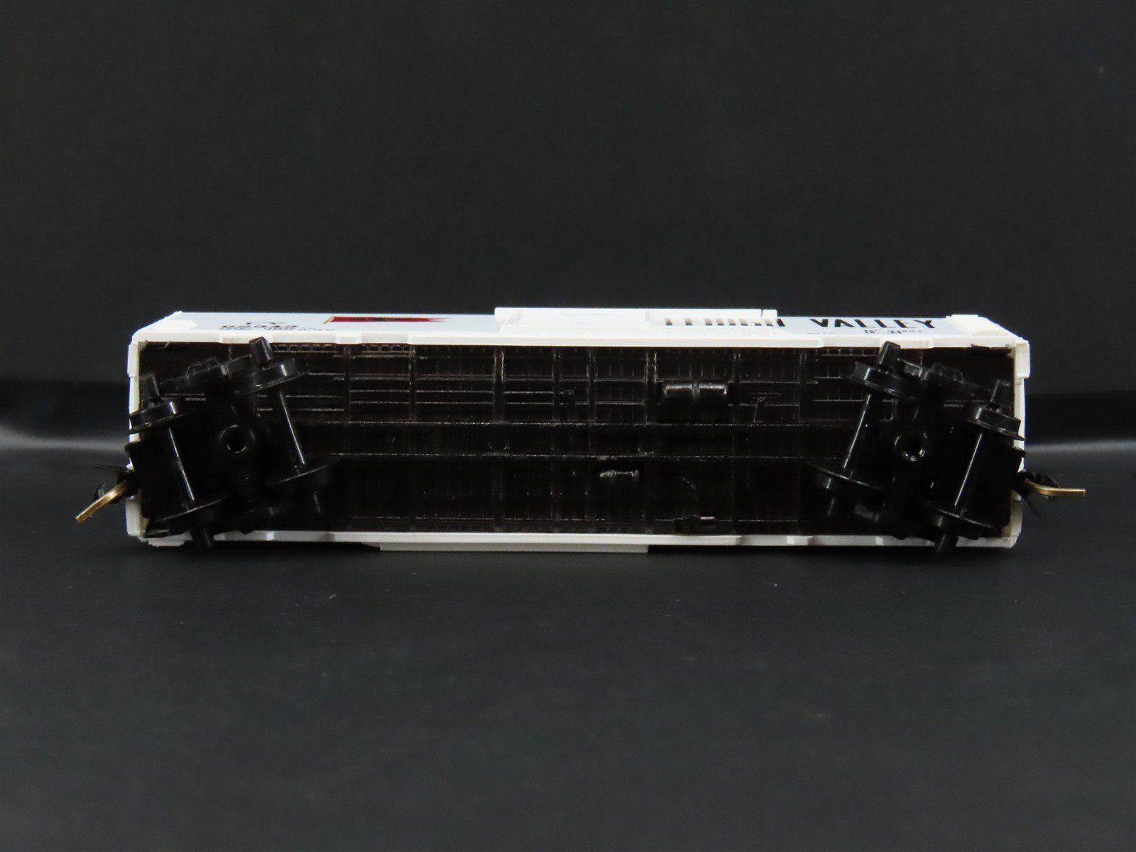 N Scale Micro-Trains 20126 LV Lehigh Valley 40' Box Car 62545 RTR