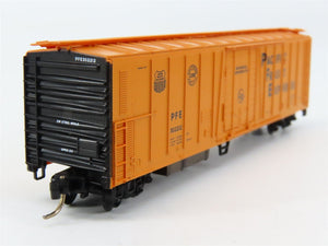 N Scale Micro-Trains 70010 PFE Pacific Fruit Express 51' Mechanical Reefer RTR