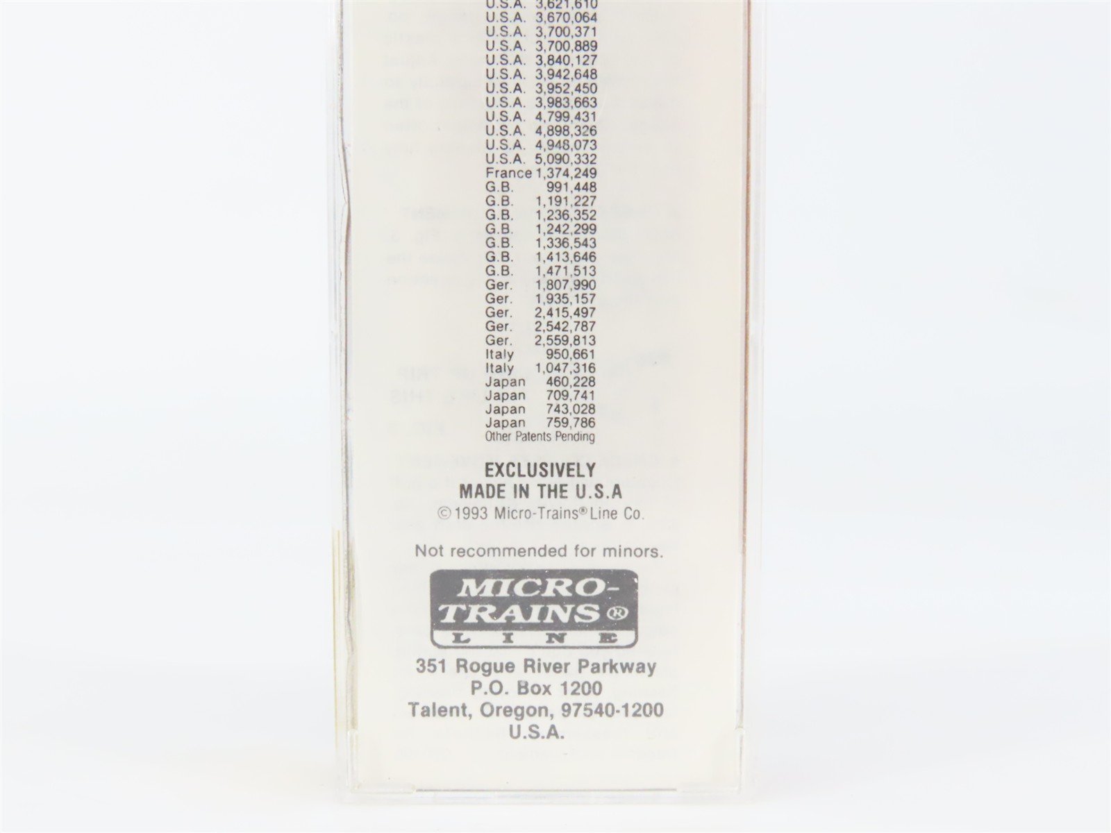N Scale Micro-Trains 70010 PFE Pacific Fruit Express 51' Mechanical Reefer RTR