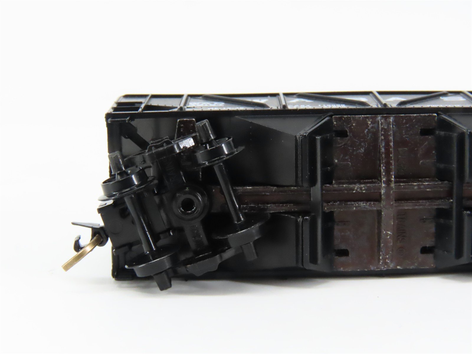 N Scale Micro-Trains 57060 WAB Wabash 33' 2-Bay Hopper 39157 RTR