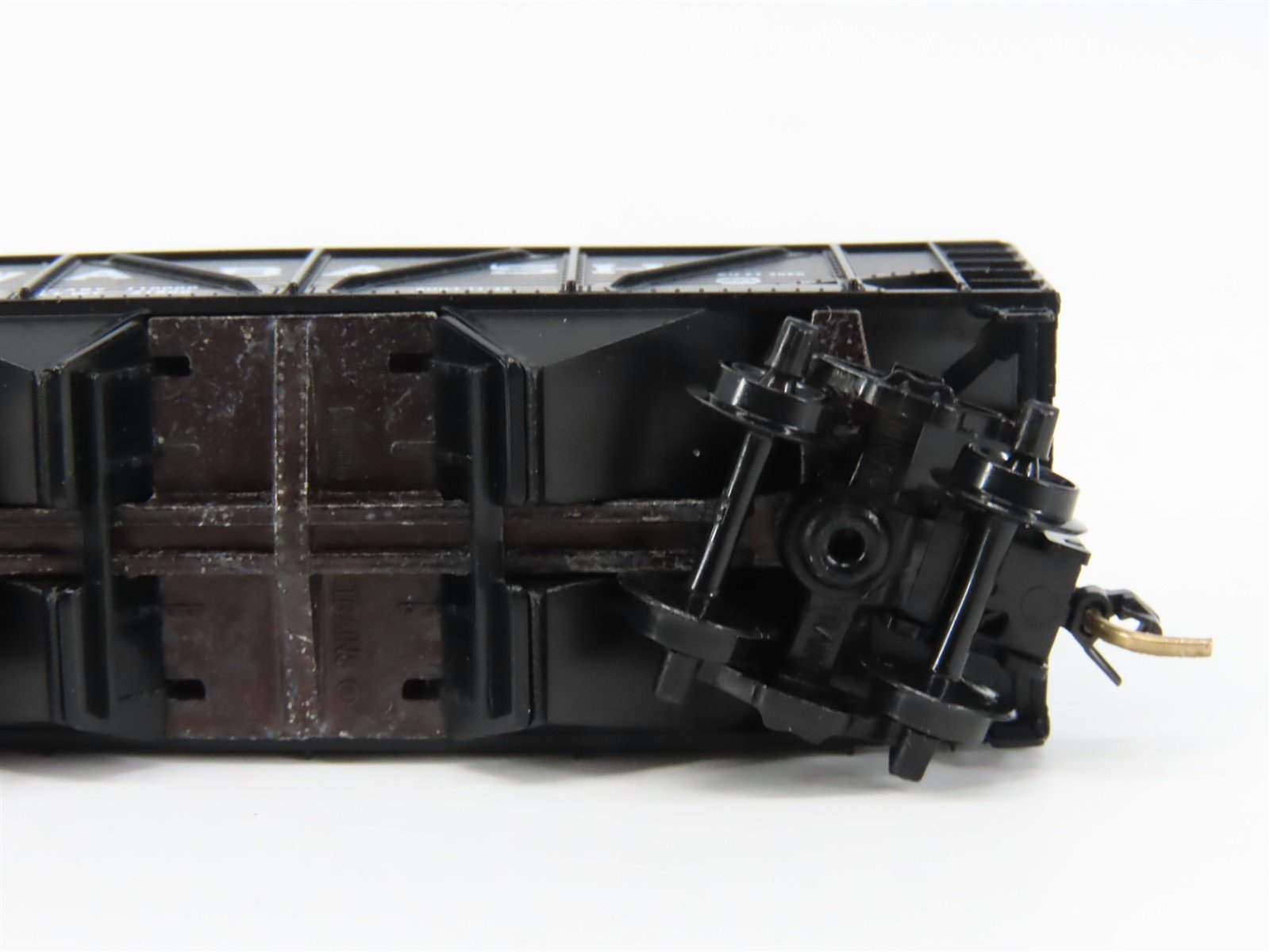 N Scale Micro-Trains 57060 WAB Wabash 33' 2-Bay Hopper 39157 RTR