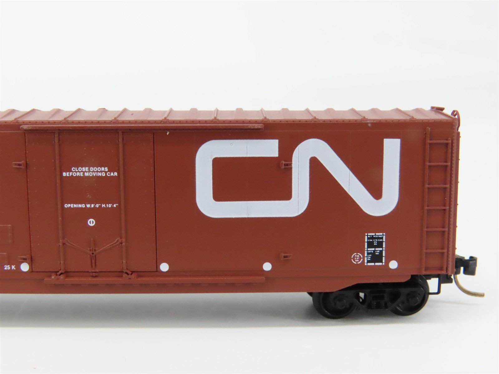 N Scale Micro-Trains 38190 CN Canadian National 50' Box Car 401265 RTR
