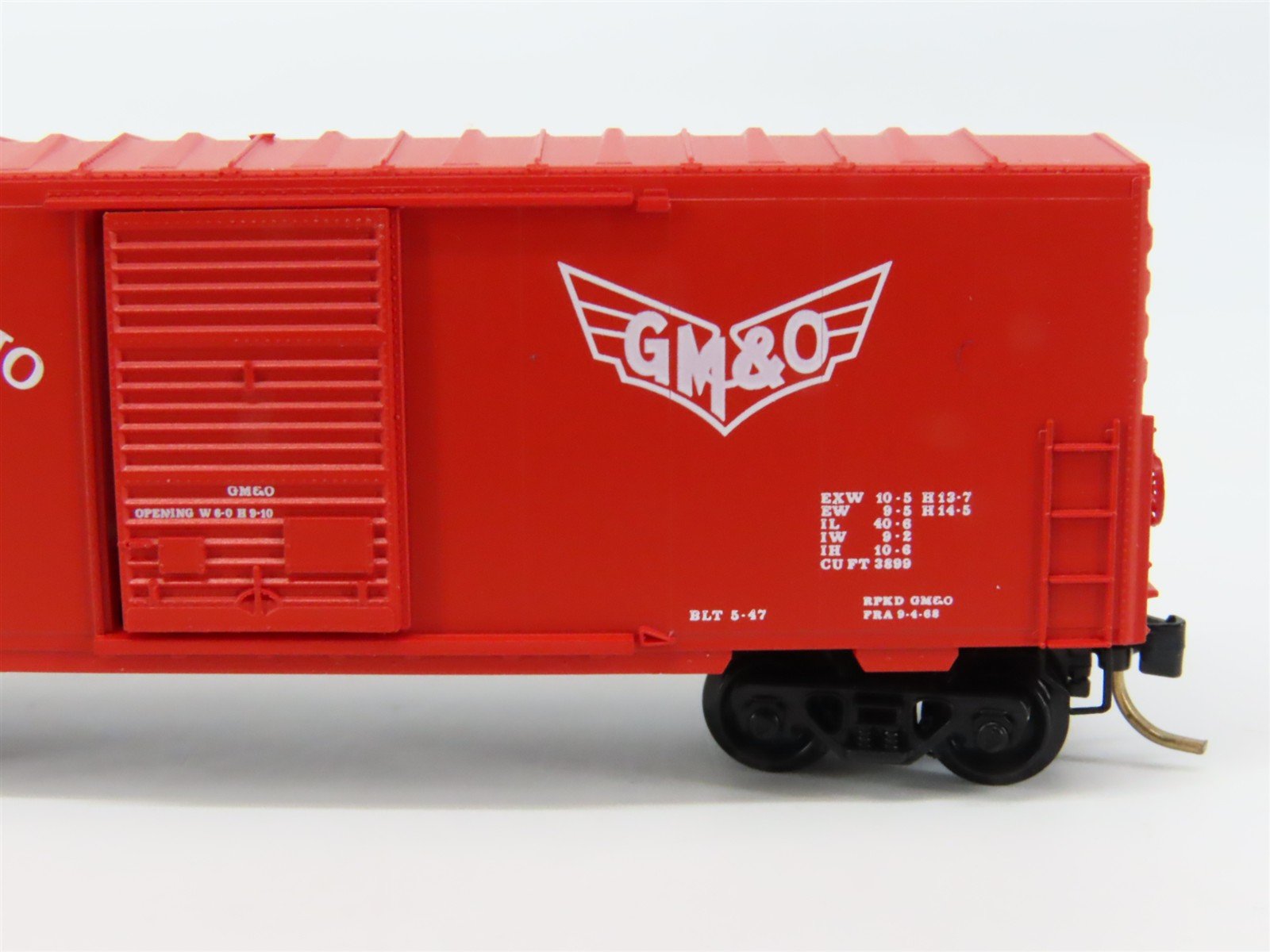 N Scale Micro-Trains 24240 GMO Gulf, Mobile & Ohio 40' Box Car 21583 RTR
