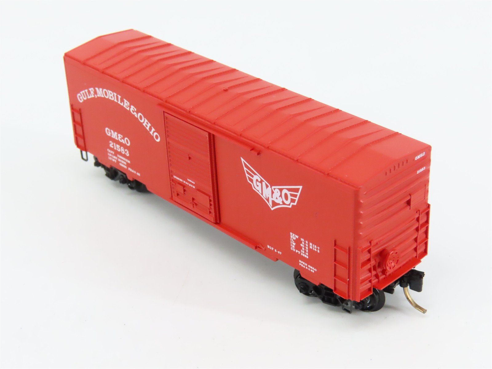 N Scale Micro-Trains 24240 GMO Gulf, Mobile & Ohio 40' Box Car 21583 RTR